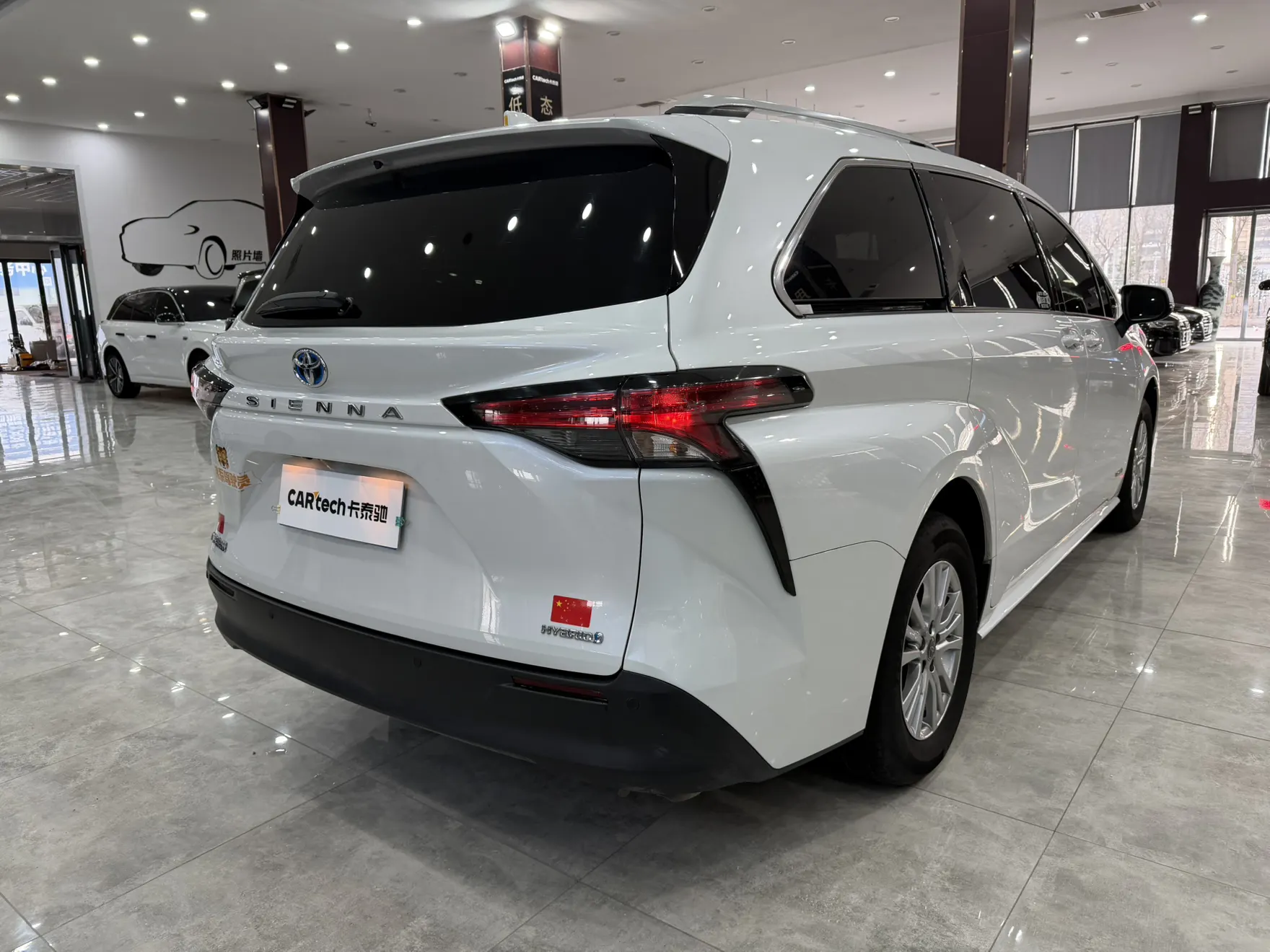 Toyota Sienna, 2022 4