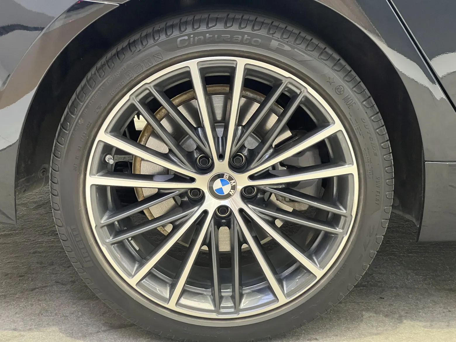 BMW 530Li, 2023 10