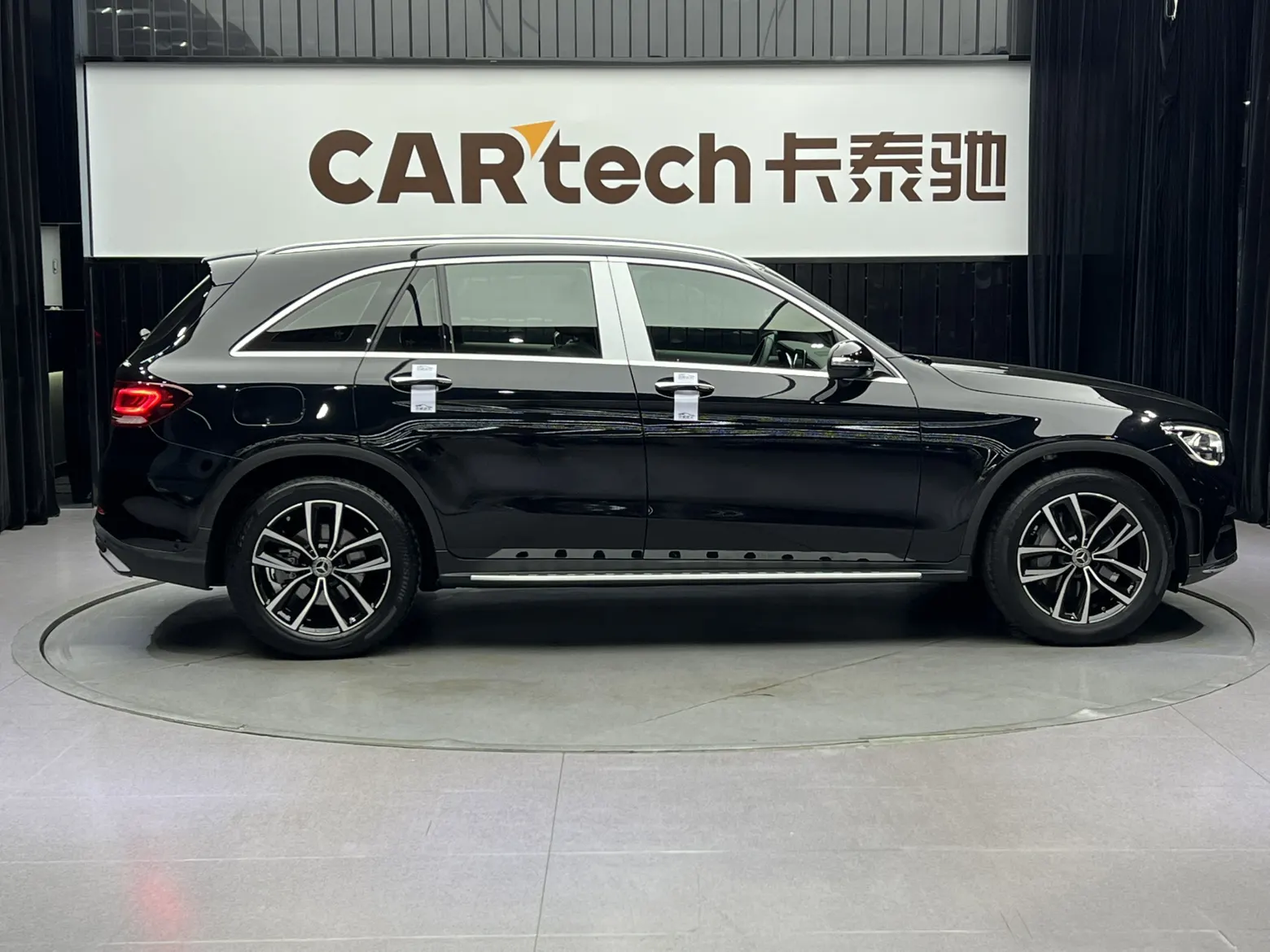 Mercedes-Benz GLC 260 L, 2020 4