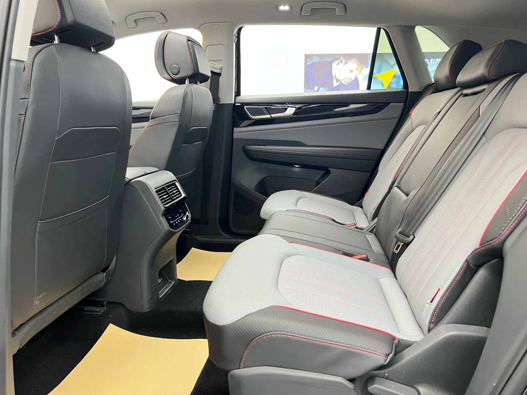 Volkswagen Teramont X, 2024 19