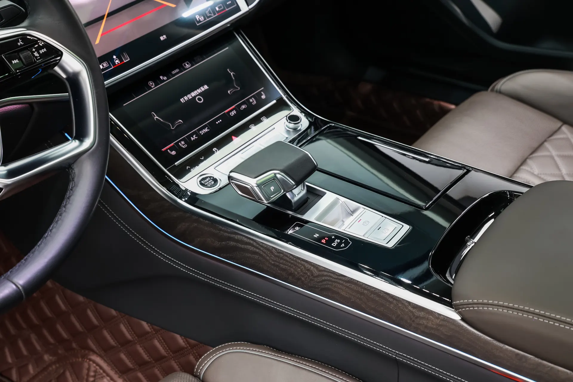 Audi A8L 50 TFSI, 2024 17
