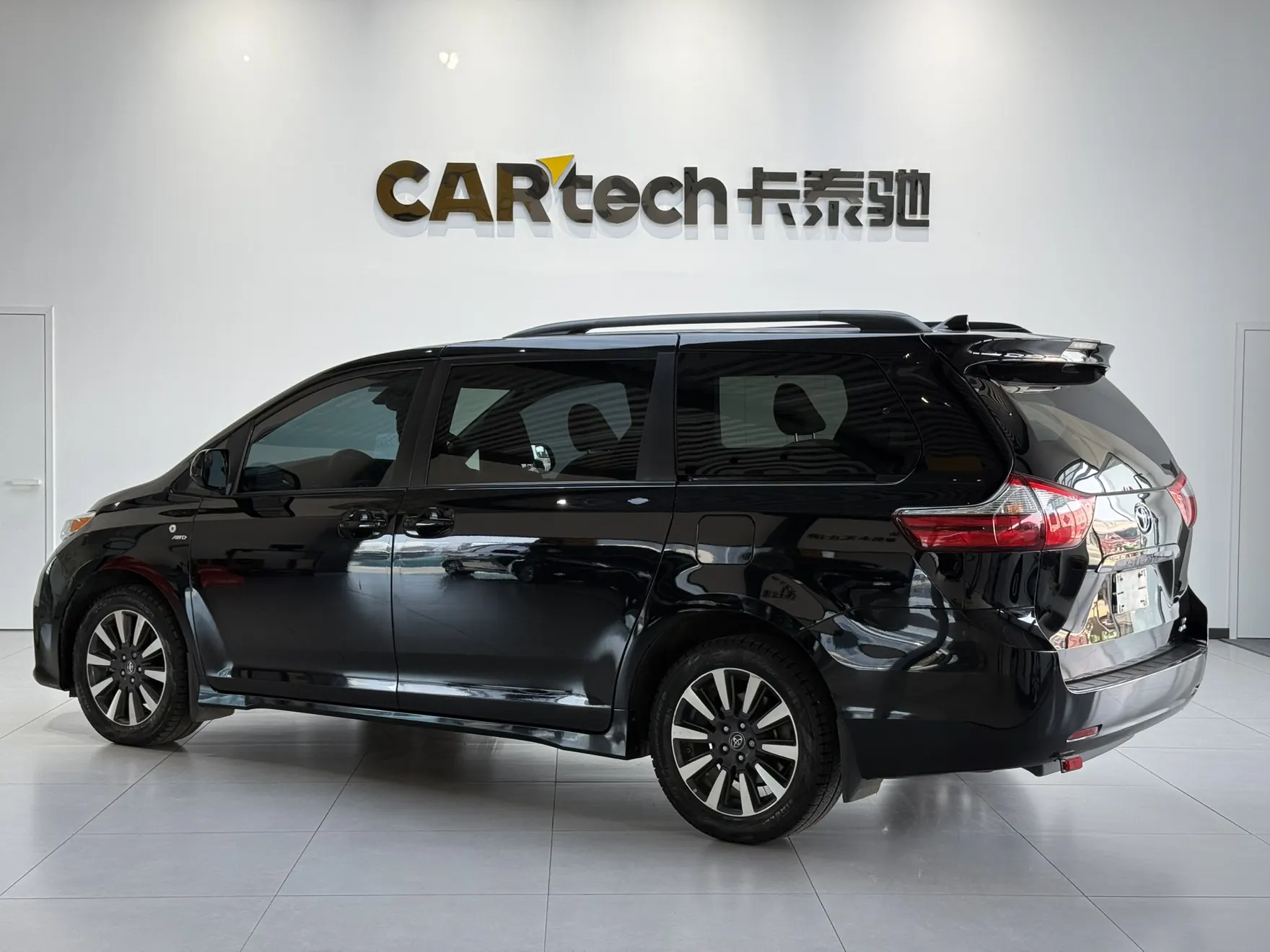 Toyota Sienna, 2019 4