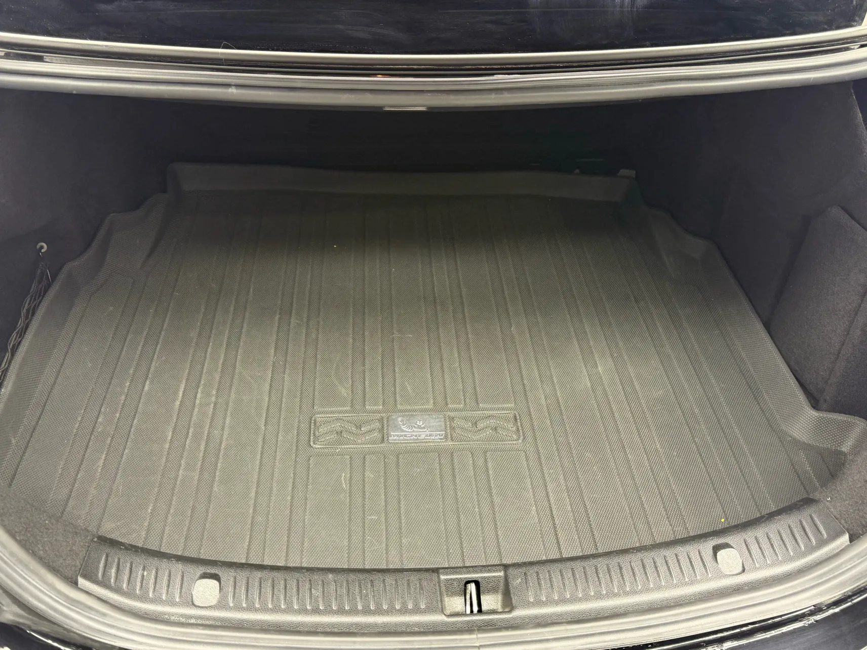 Mercedes-Benz E 300 L, 2017 11