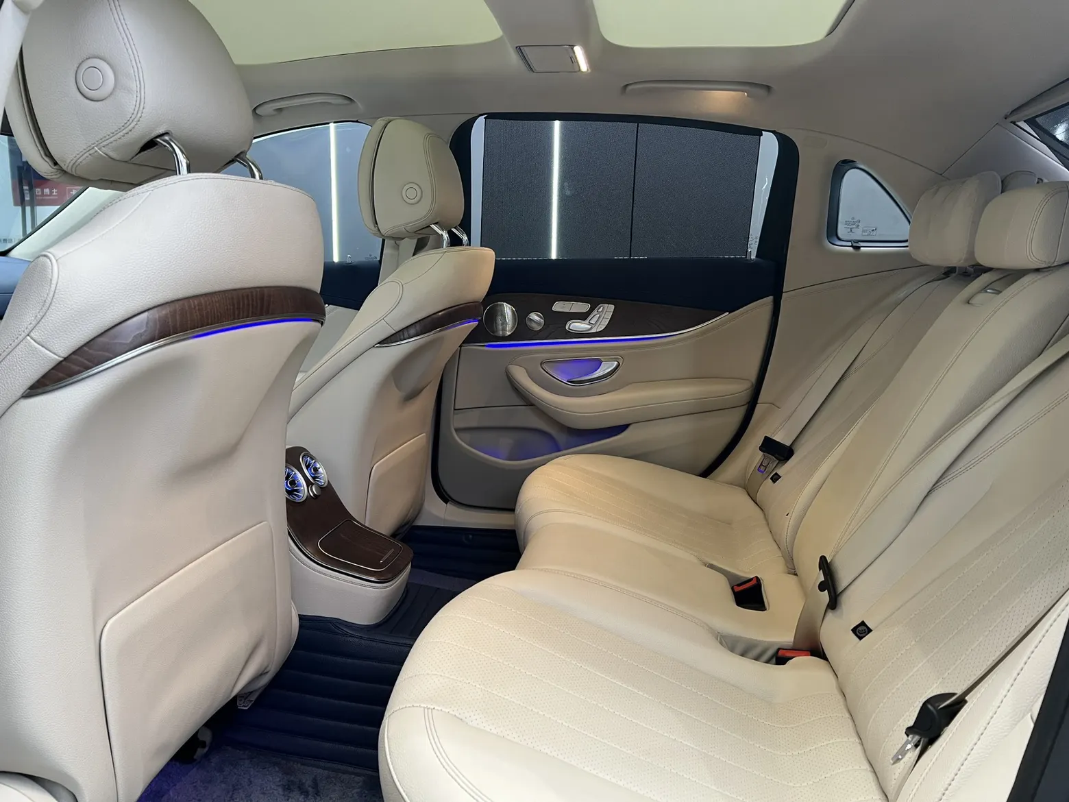 Mercedes-Benz E 300 L, 2022 15