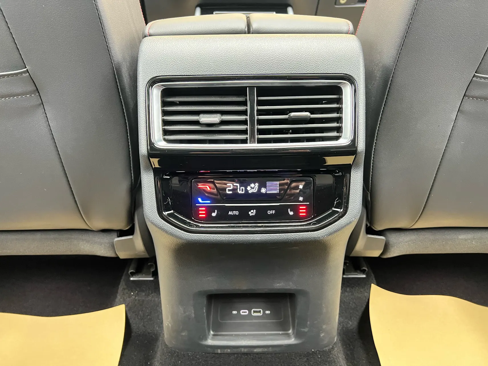 Volkswagen Teramont X, 2024 28