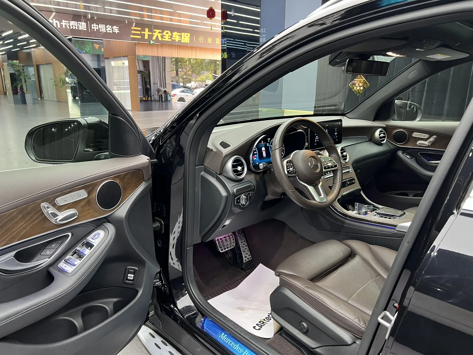 Mercedes-Benz GLC 260 L, 2020 25