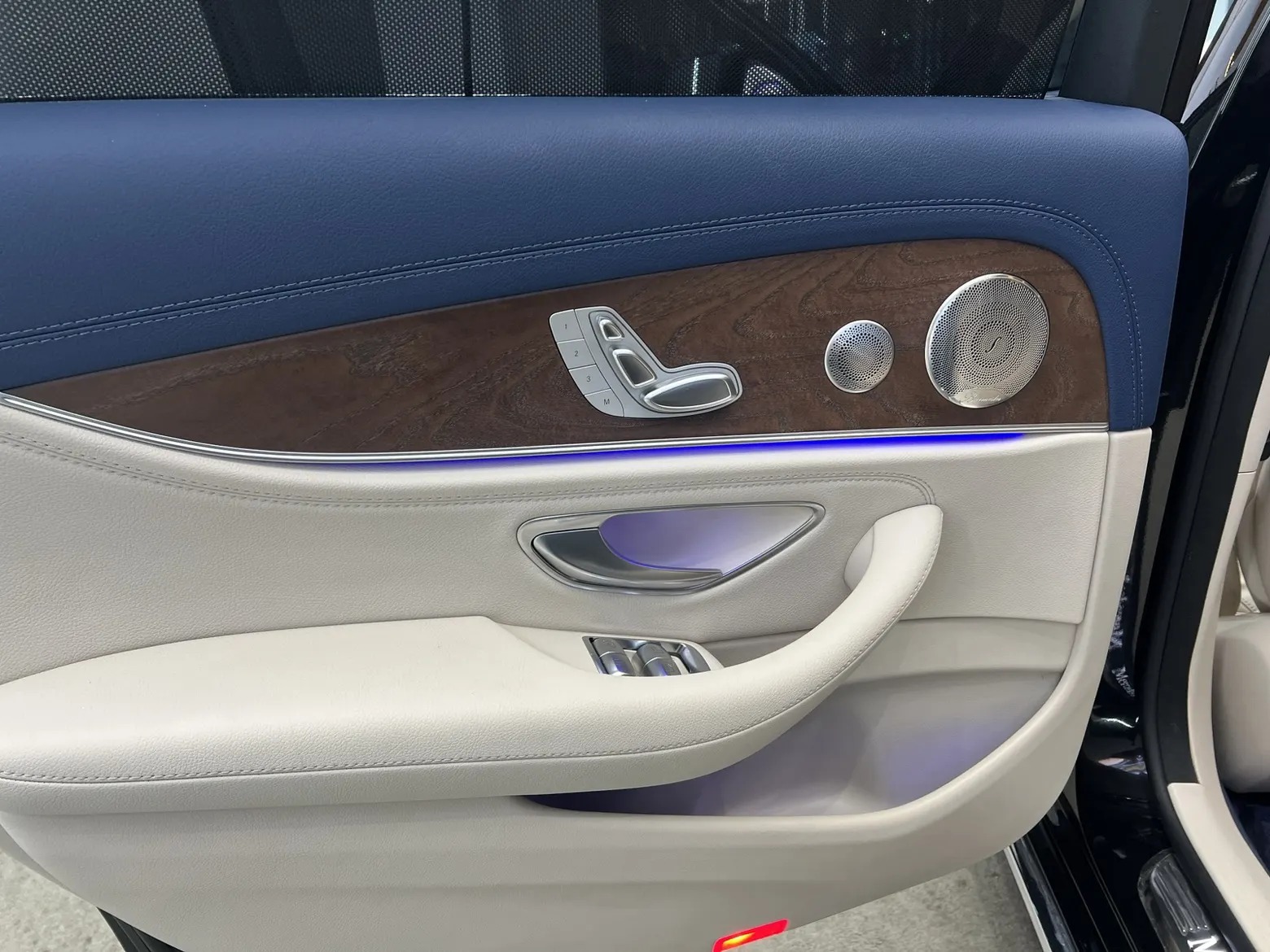 Mercedes-Benz E 300 L, 2022 20