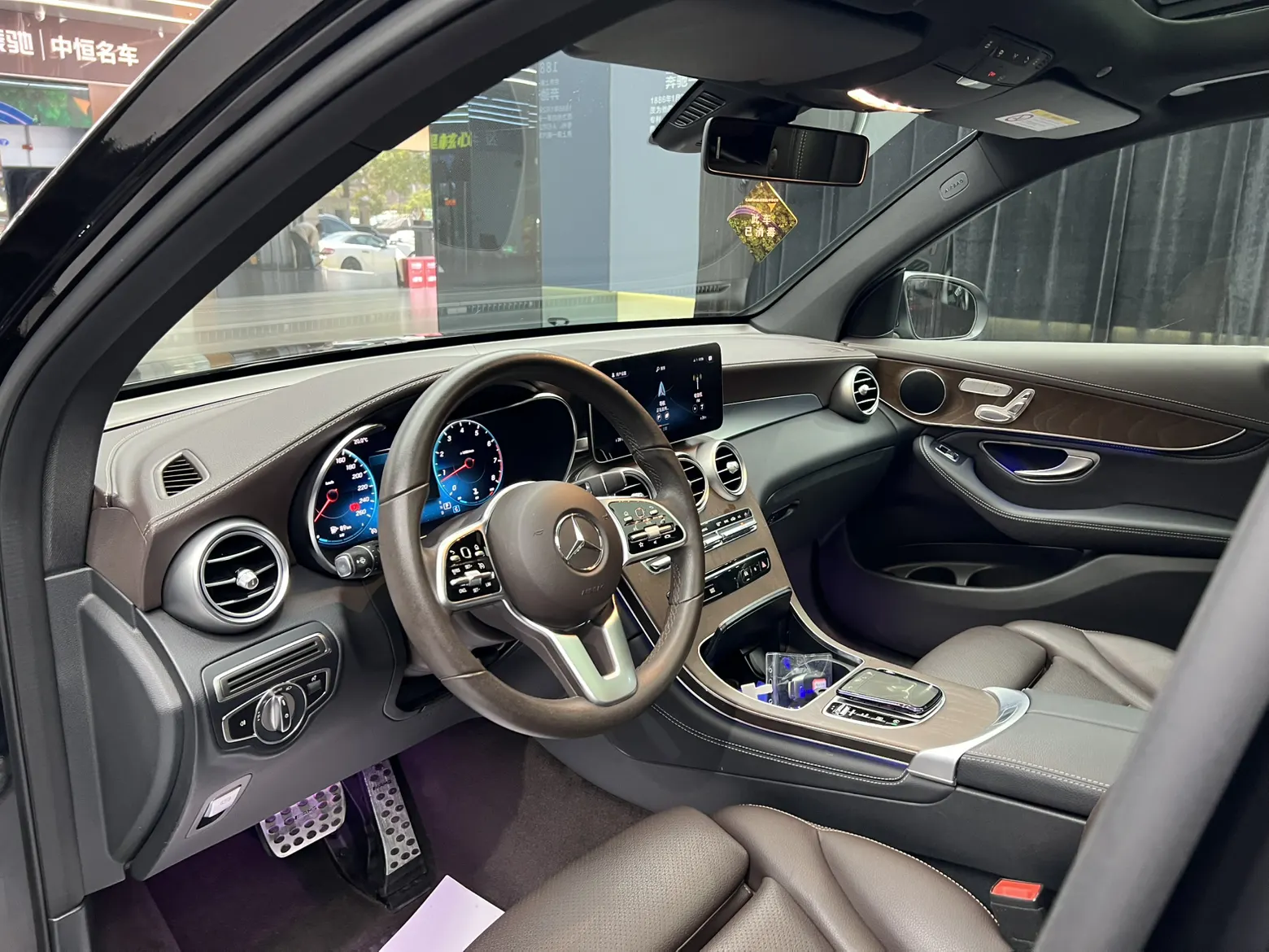 Mercedes-Benz GLC 260 L, 2020 16