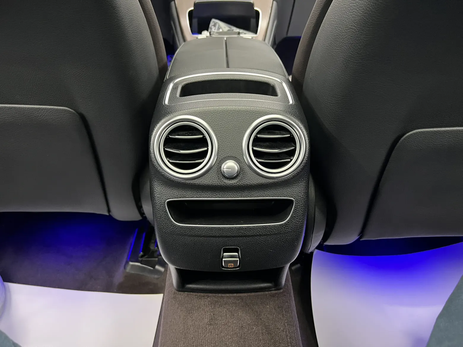 Mercedes-Benz GLC 260 L, 2020 27