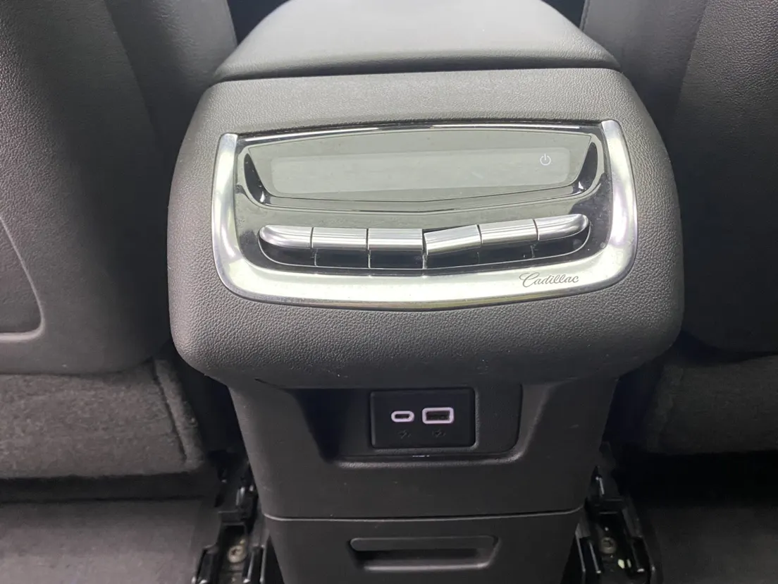 Cadillac XT6, 2021 22