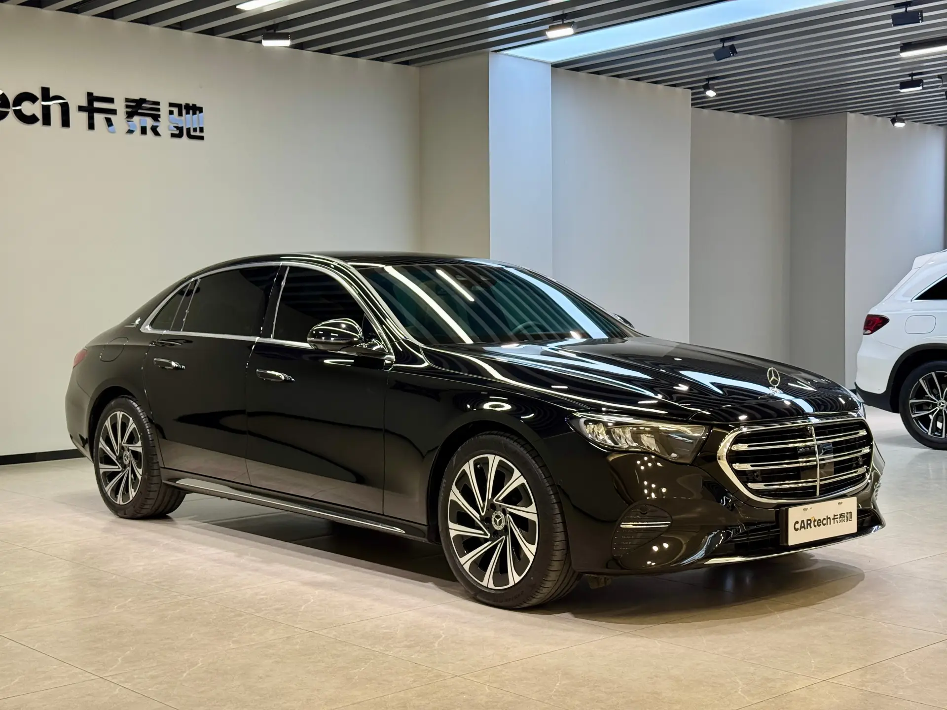 Mercedes-Benz E 300 L, 2024 3