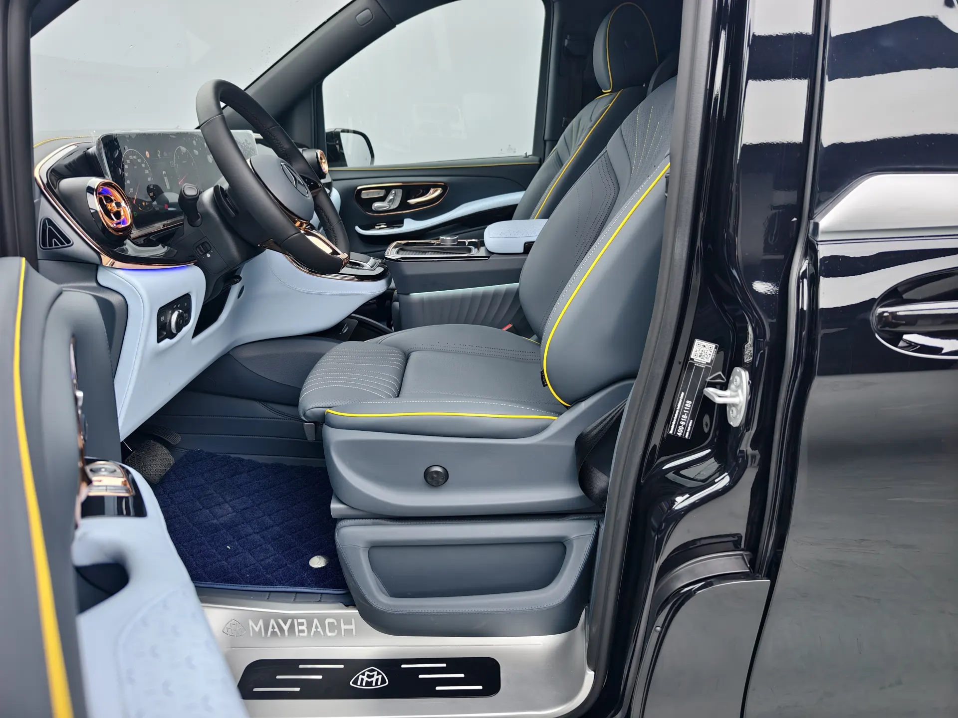 Mercedes-Benz V, 2024 12