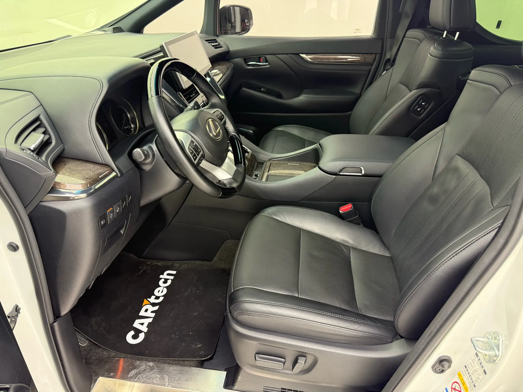 Toyota Alphard, 2019 20