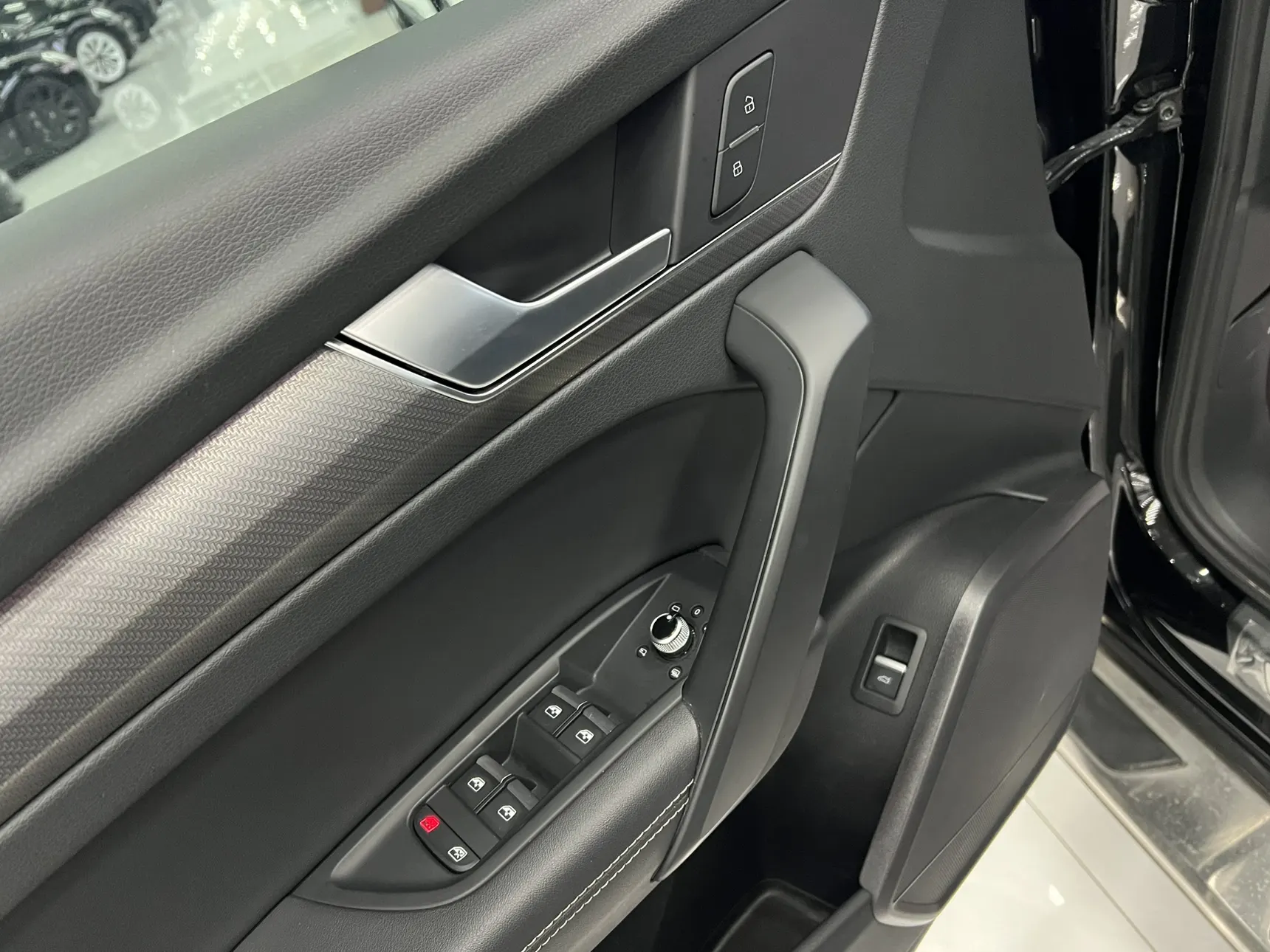 Audi Q5L 40, 2023 16