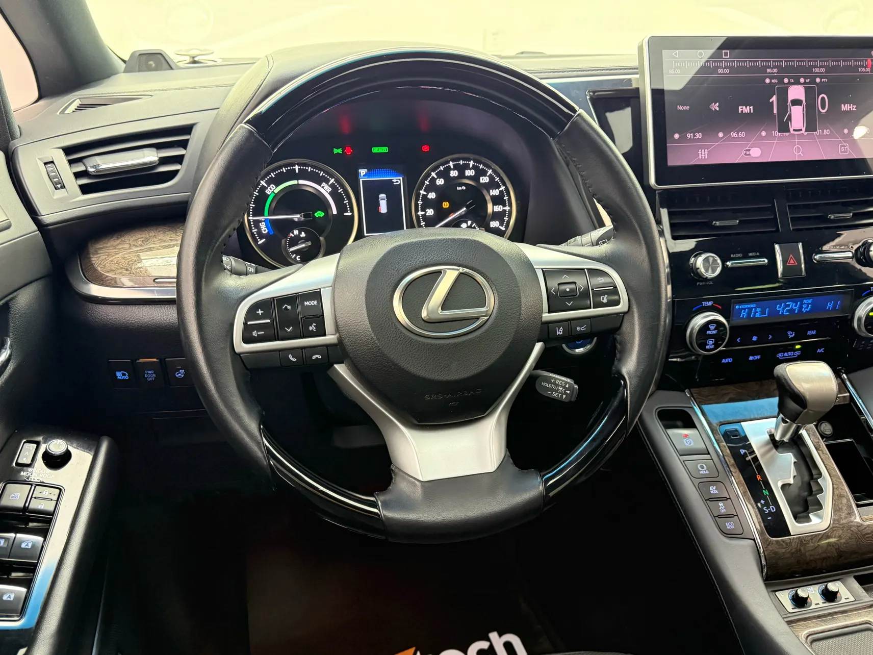 Toyota Alphard, 2019 11