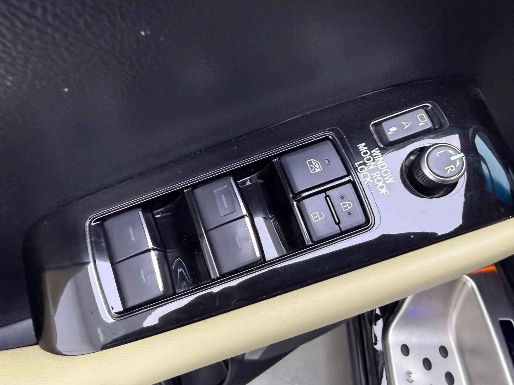 Toyota Alphard, 2022 22