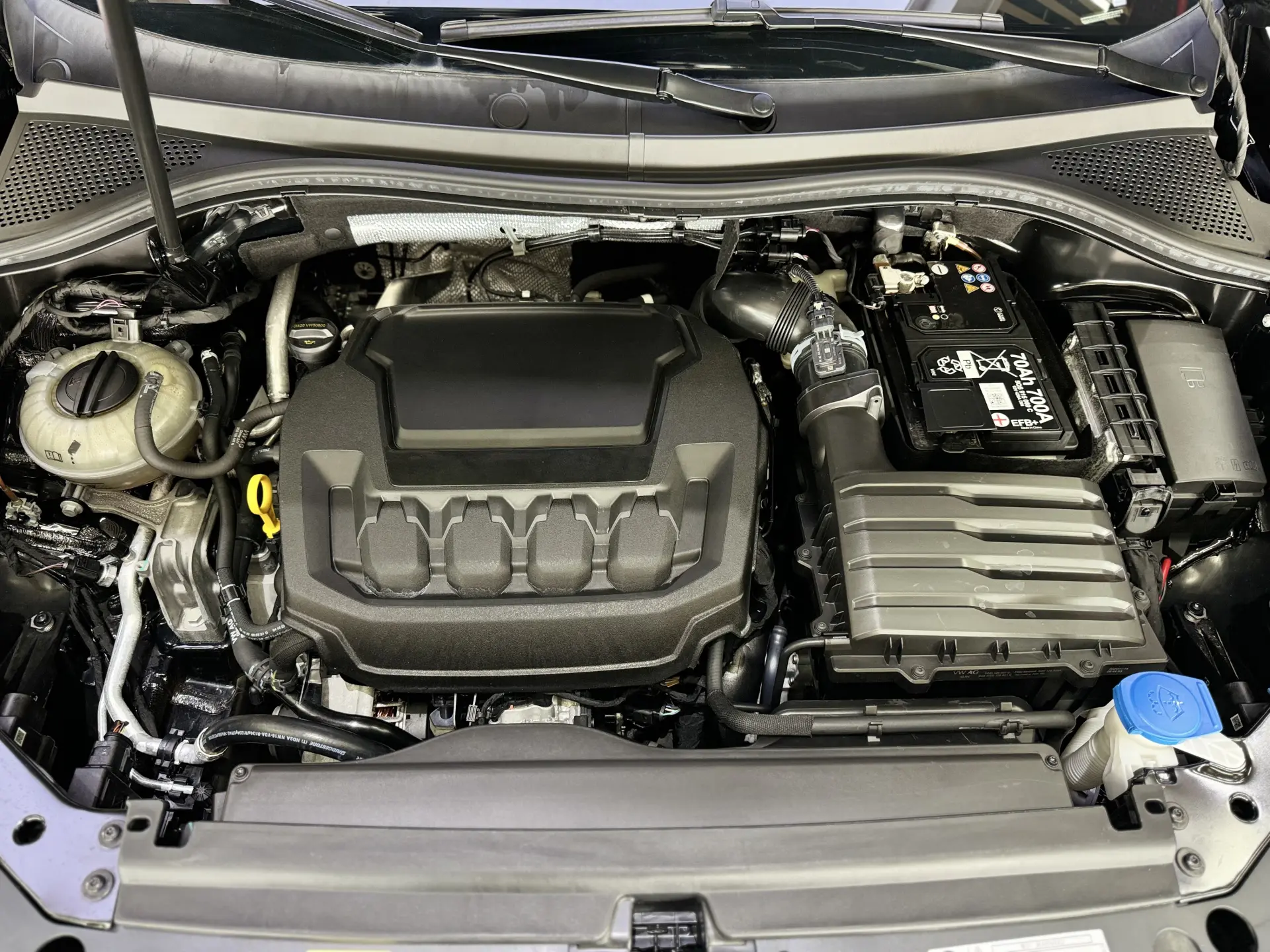 Volkswagen Tiguan L, 2024 12