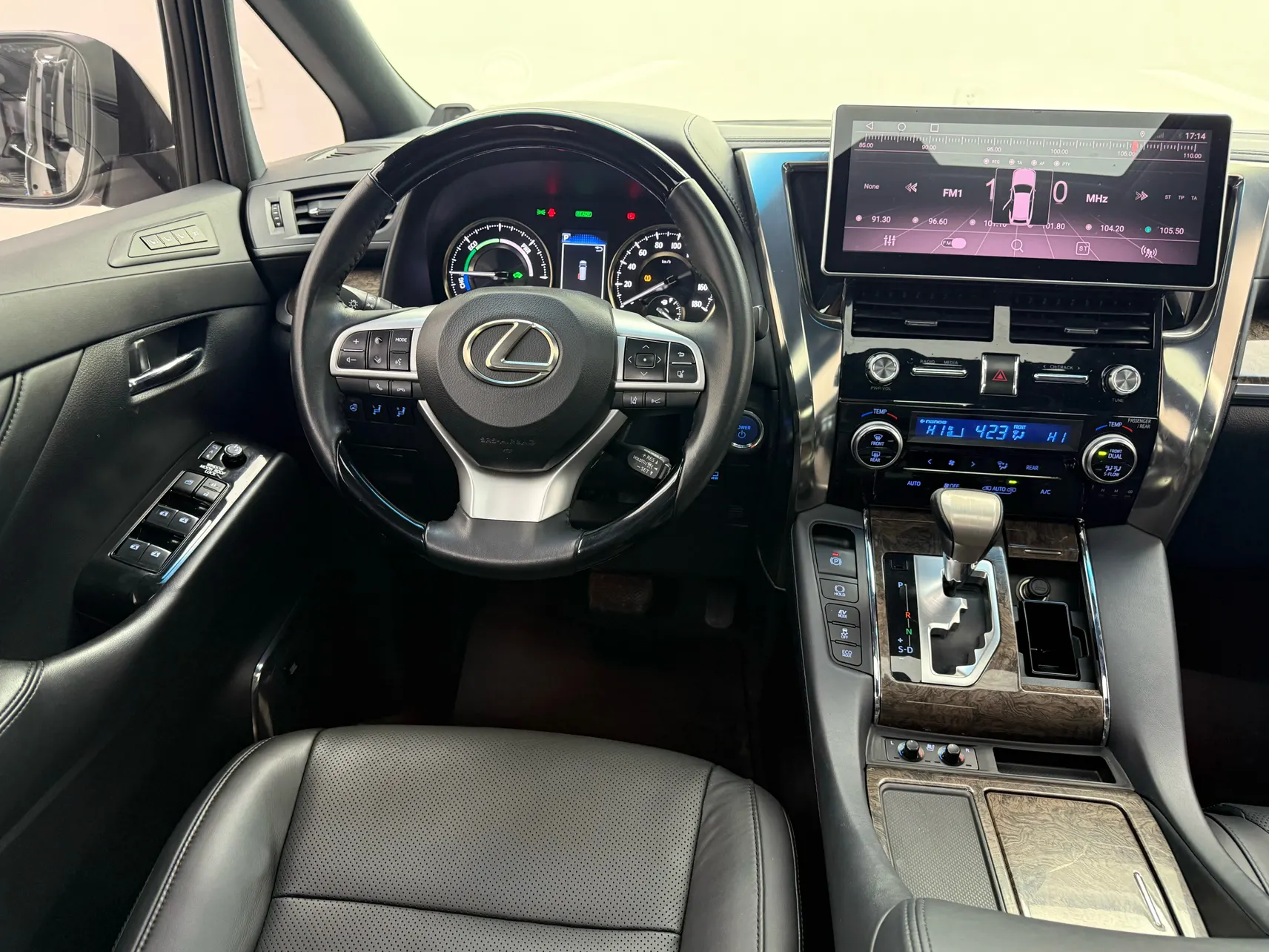 Toyota Alphard, 2019 25