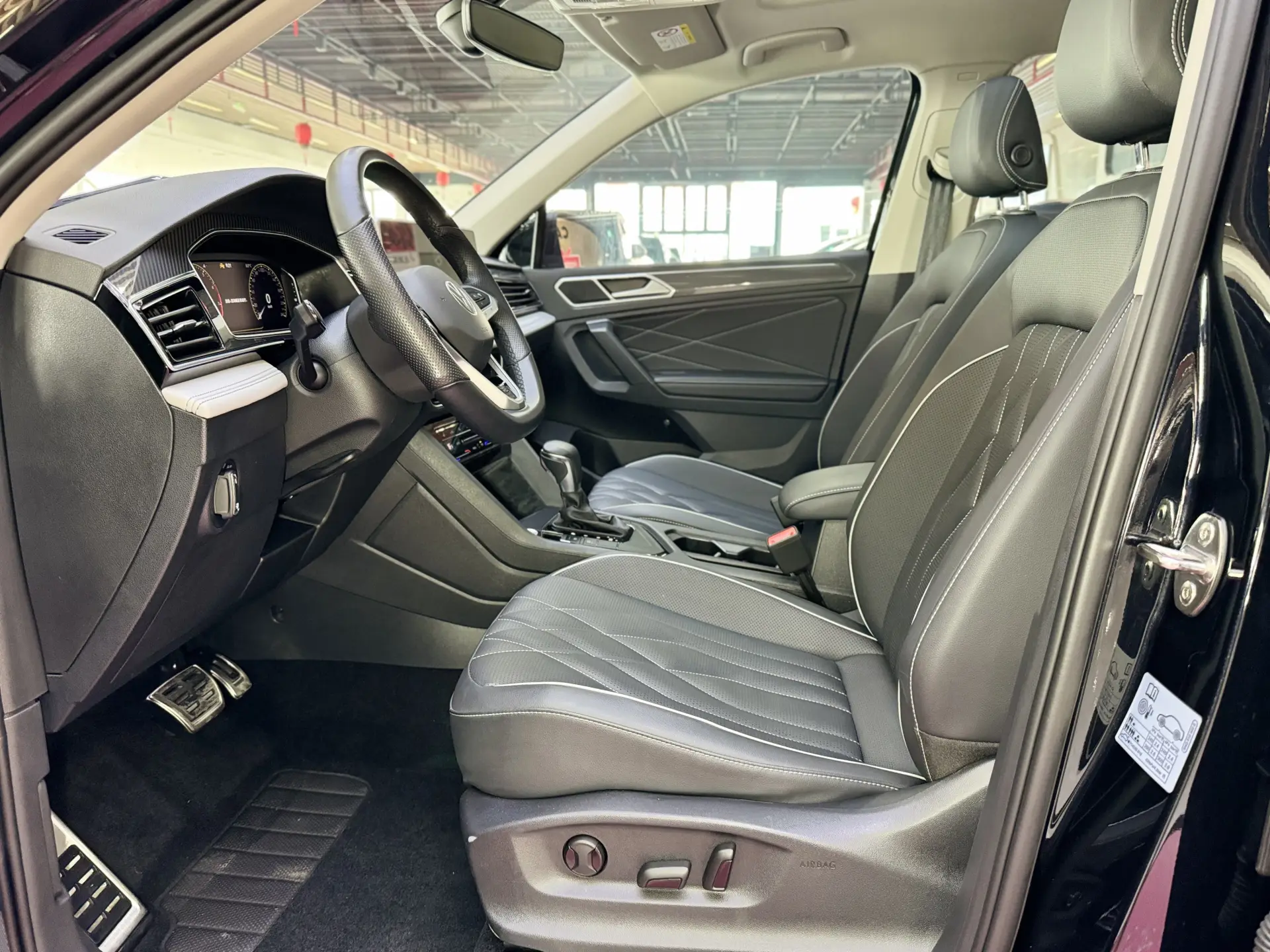 Volkswagen Tiguan L, 2024 24