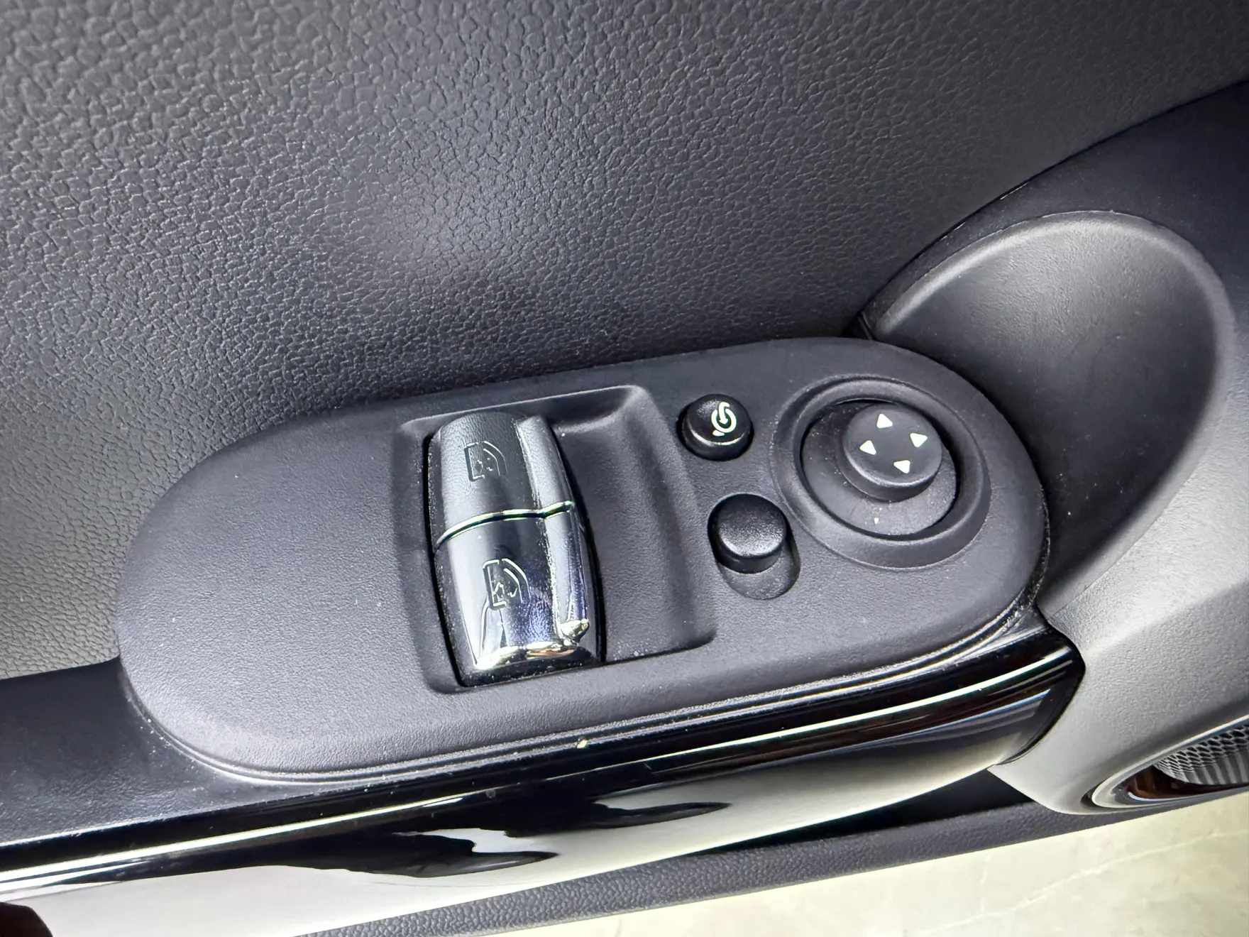 Mini Cooper, 2024 27