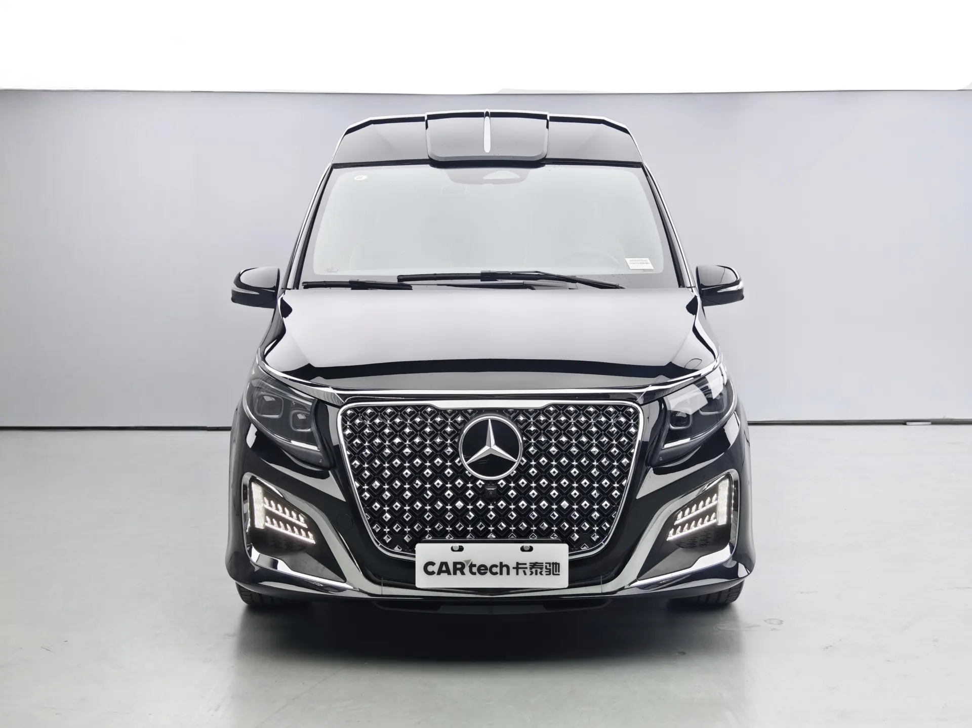 Mercedes-Benz V, 2024 2