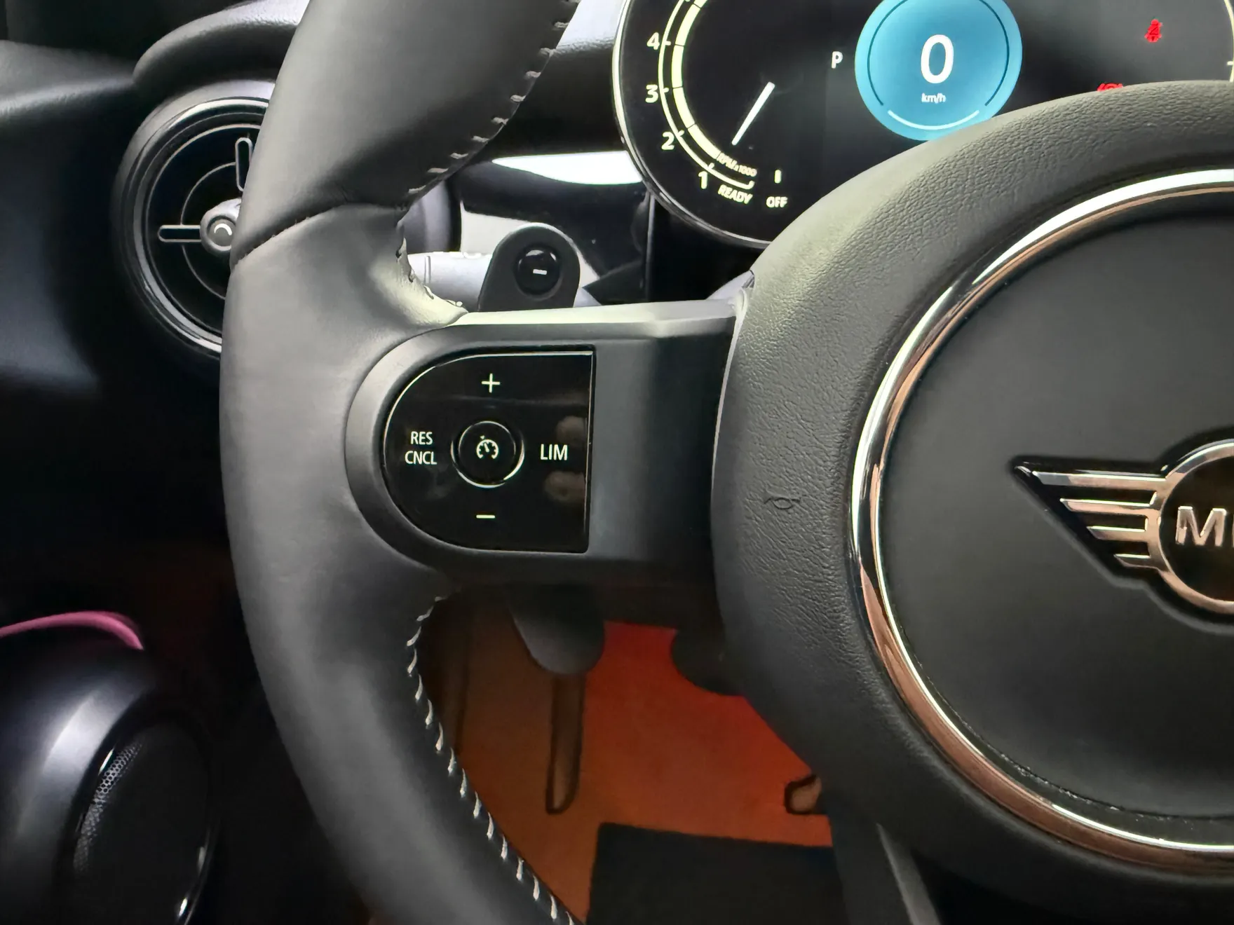 Mini Cooper, 2024 16
