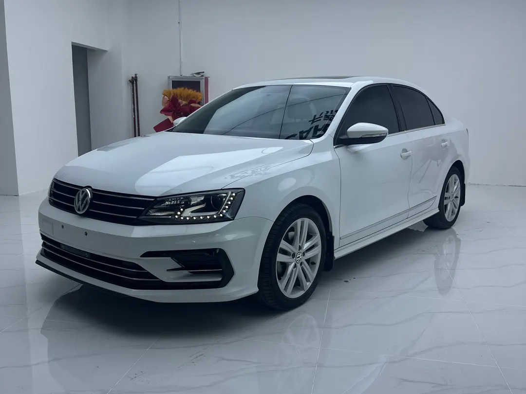 Volkswagen Sagitar
