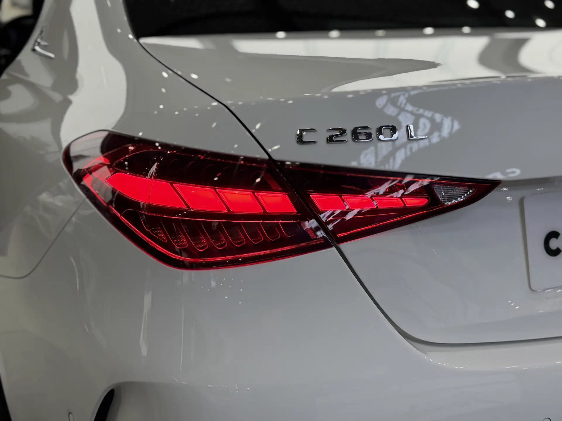 Mercedes-Benz C 260 L, 2024 13