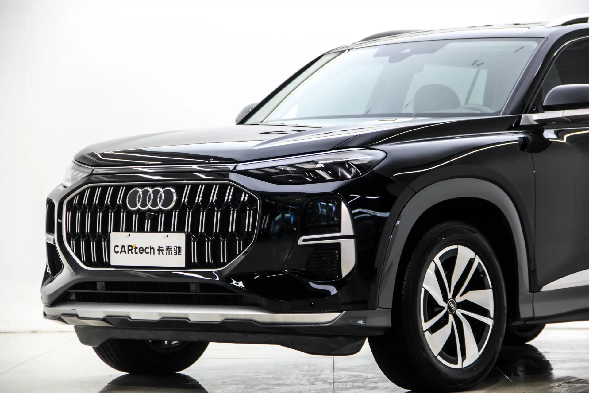 Audi Q6 40 TFSI, 2024 6