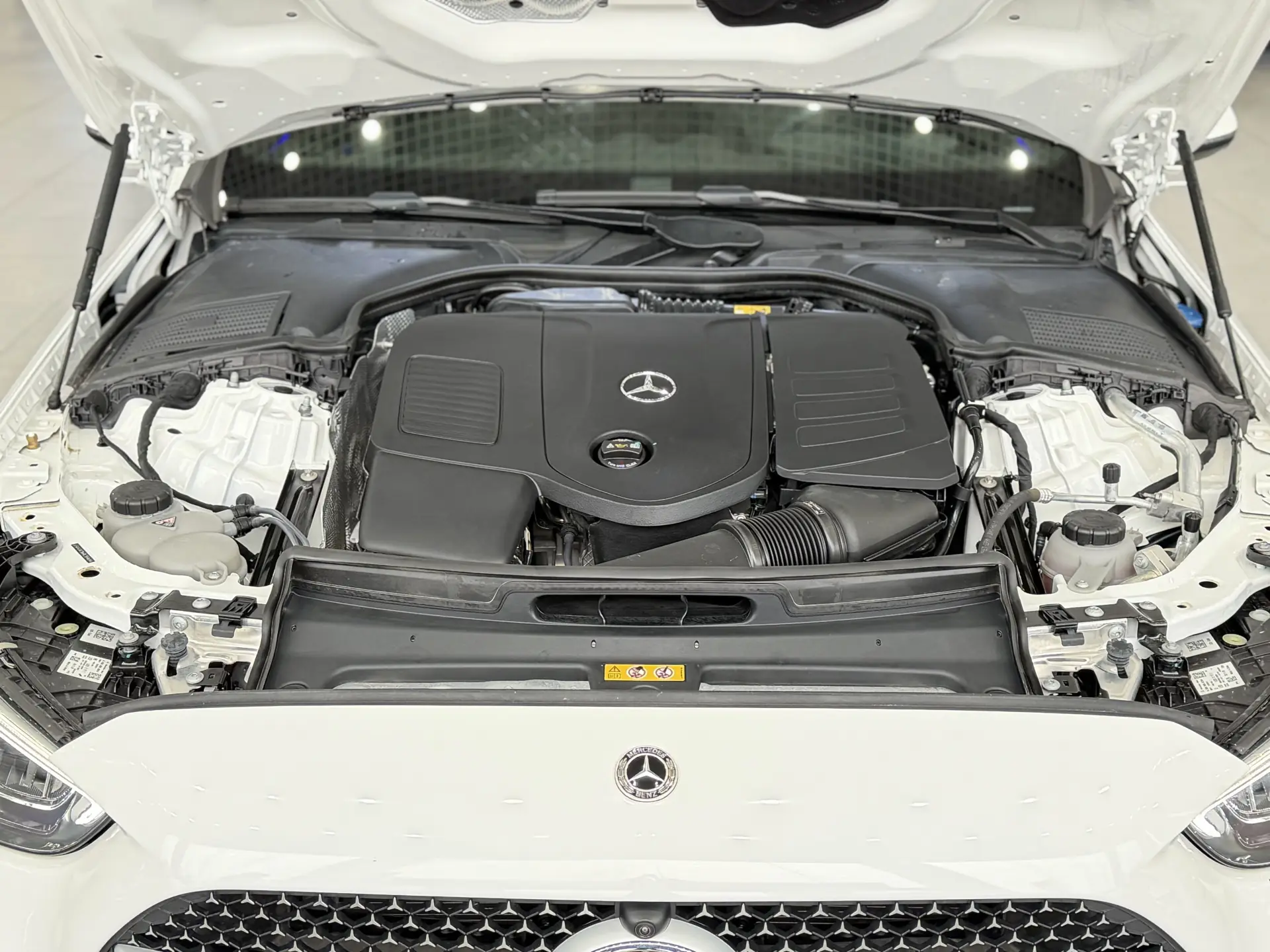 Mercedes-Benz C 260 L, 2024 24