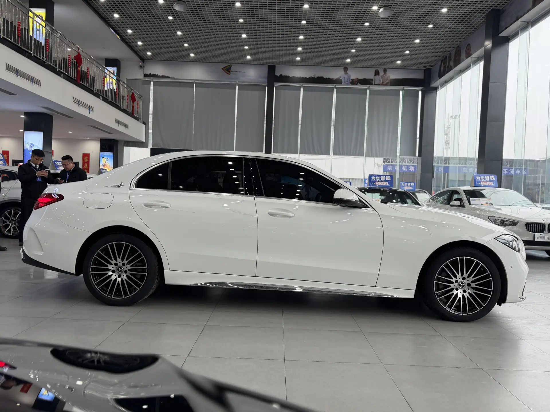 Mercedes-Benz C 260 L, 2024 9