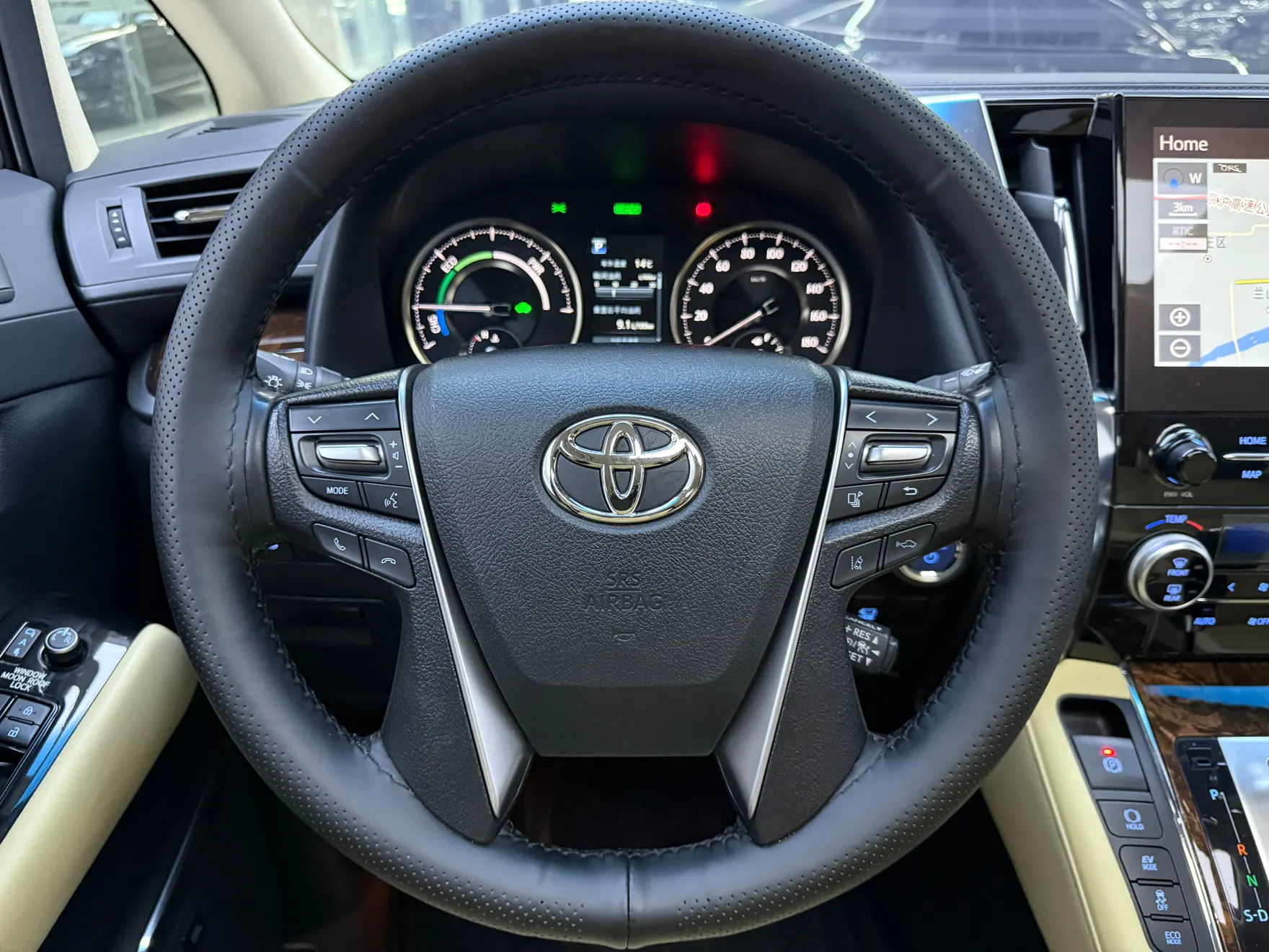 Toyota Alphard, 2022 15