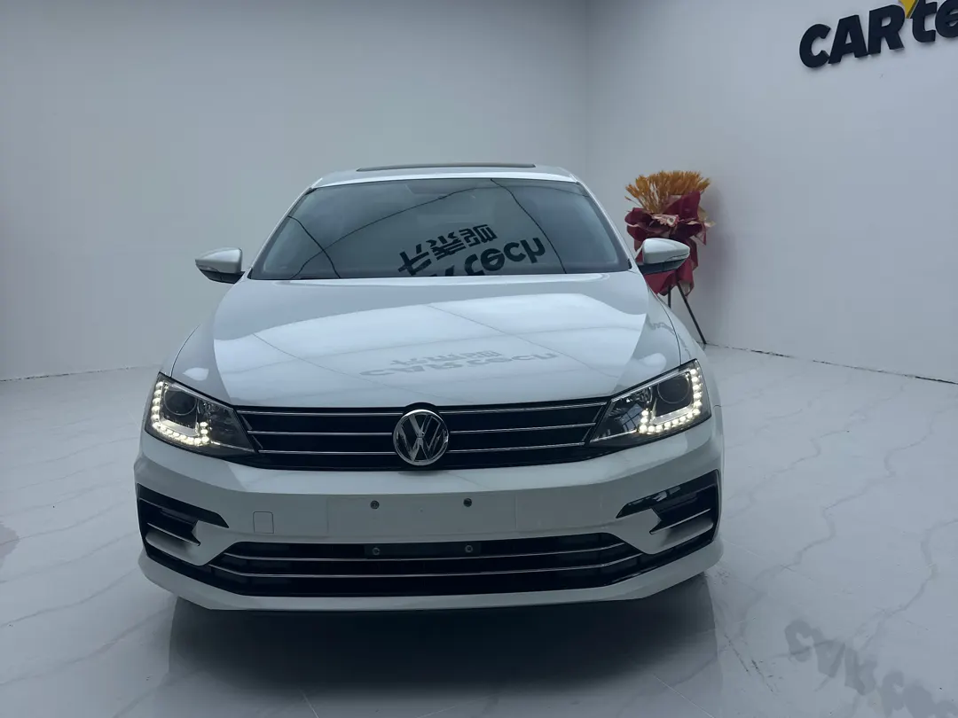 Volkswagen Sagitar, 2019 3