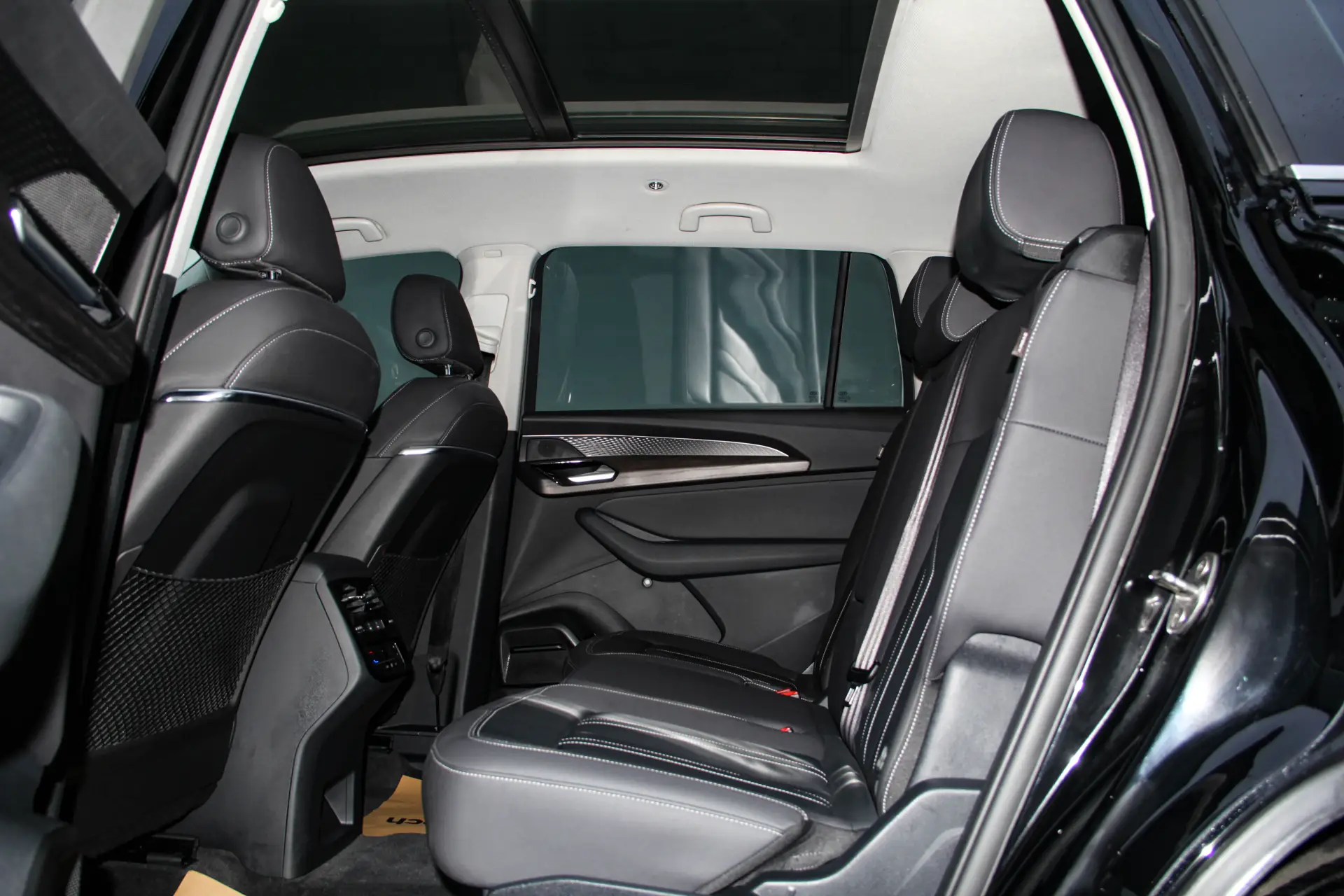 Audi Q6 40 TFSI, 2024 28