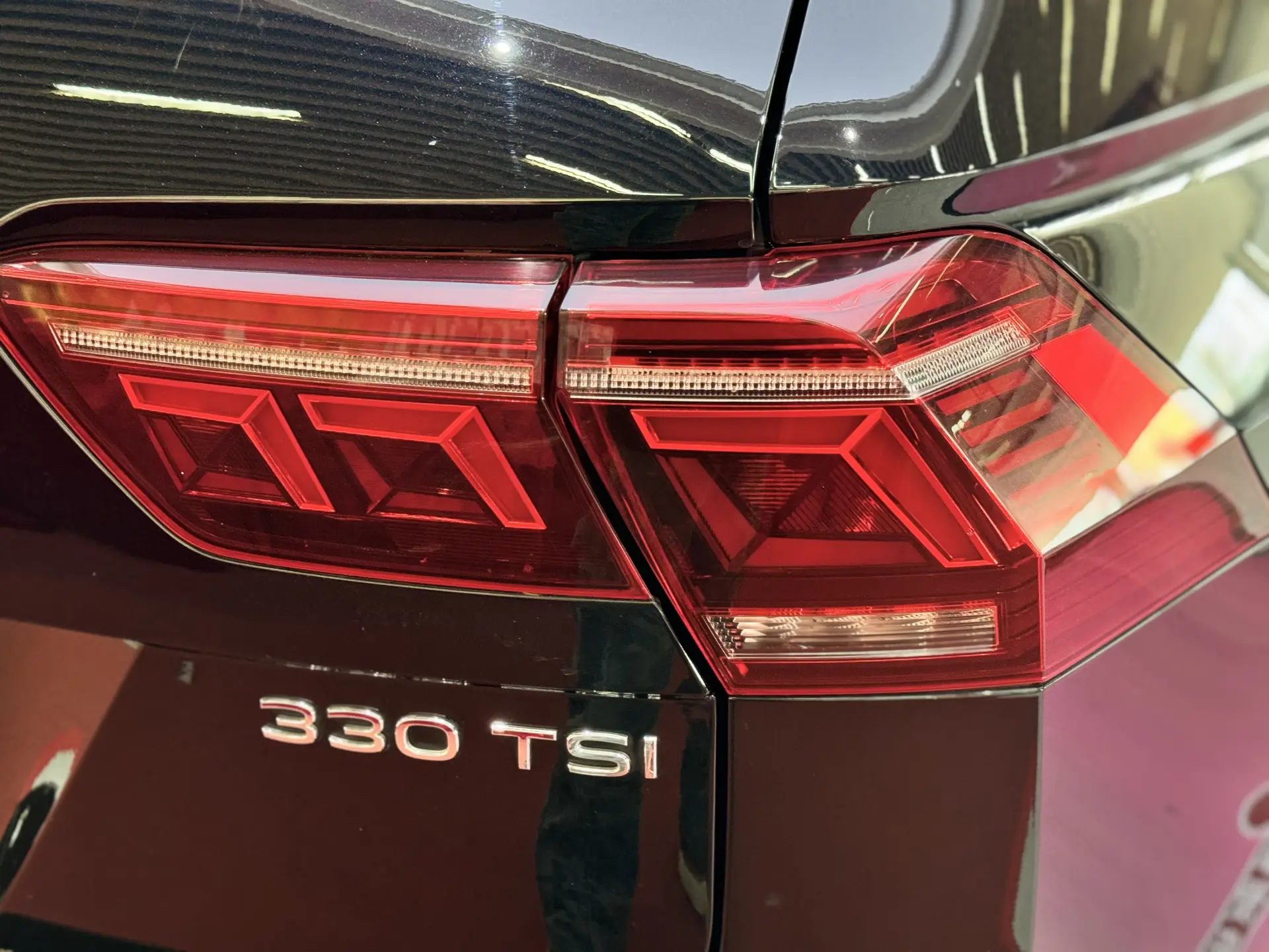 Volkswagen Tiguan L, 2024 10