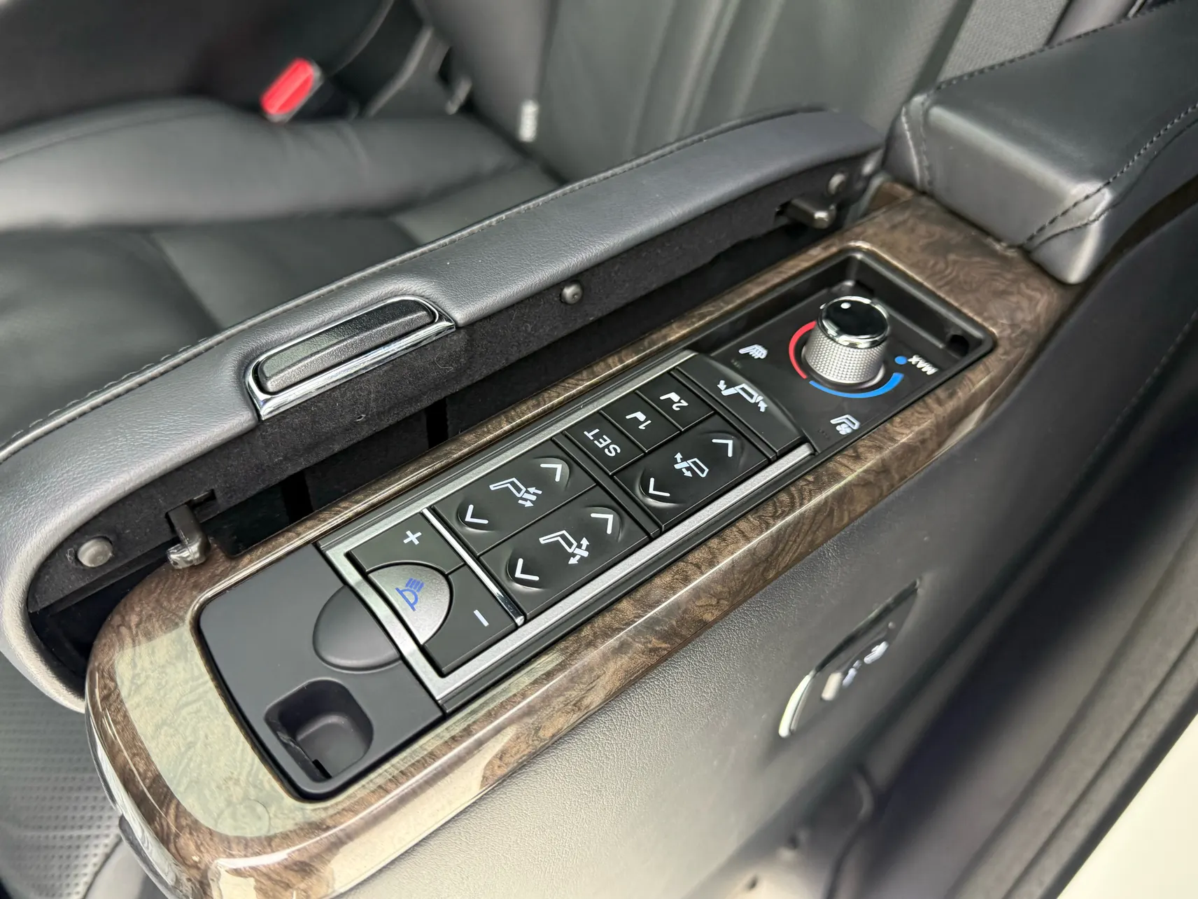 Toyota Alphard, 2019 24