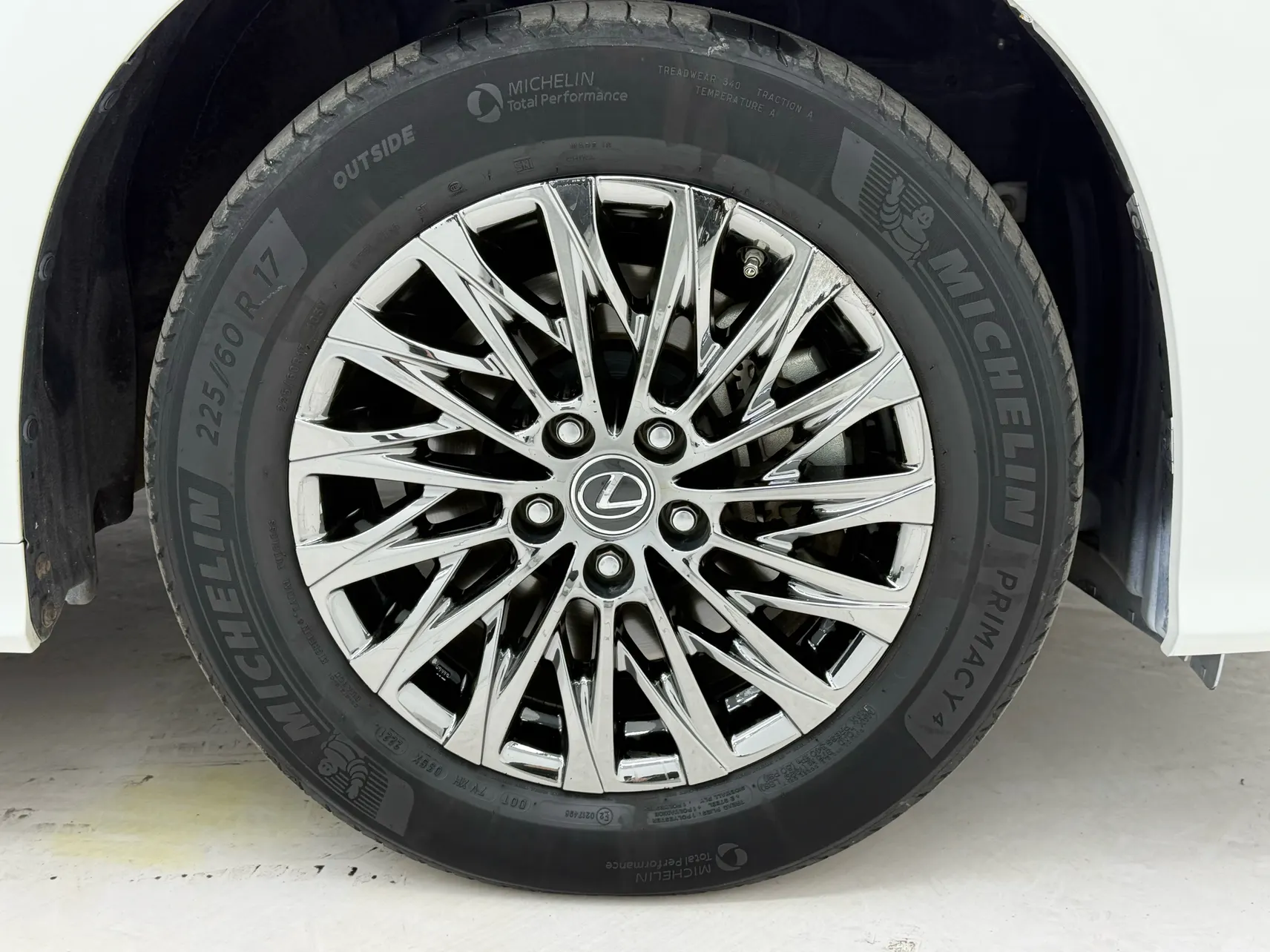 Toyota Alphard, 2019 8