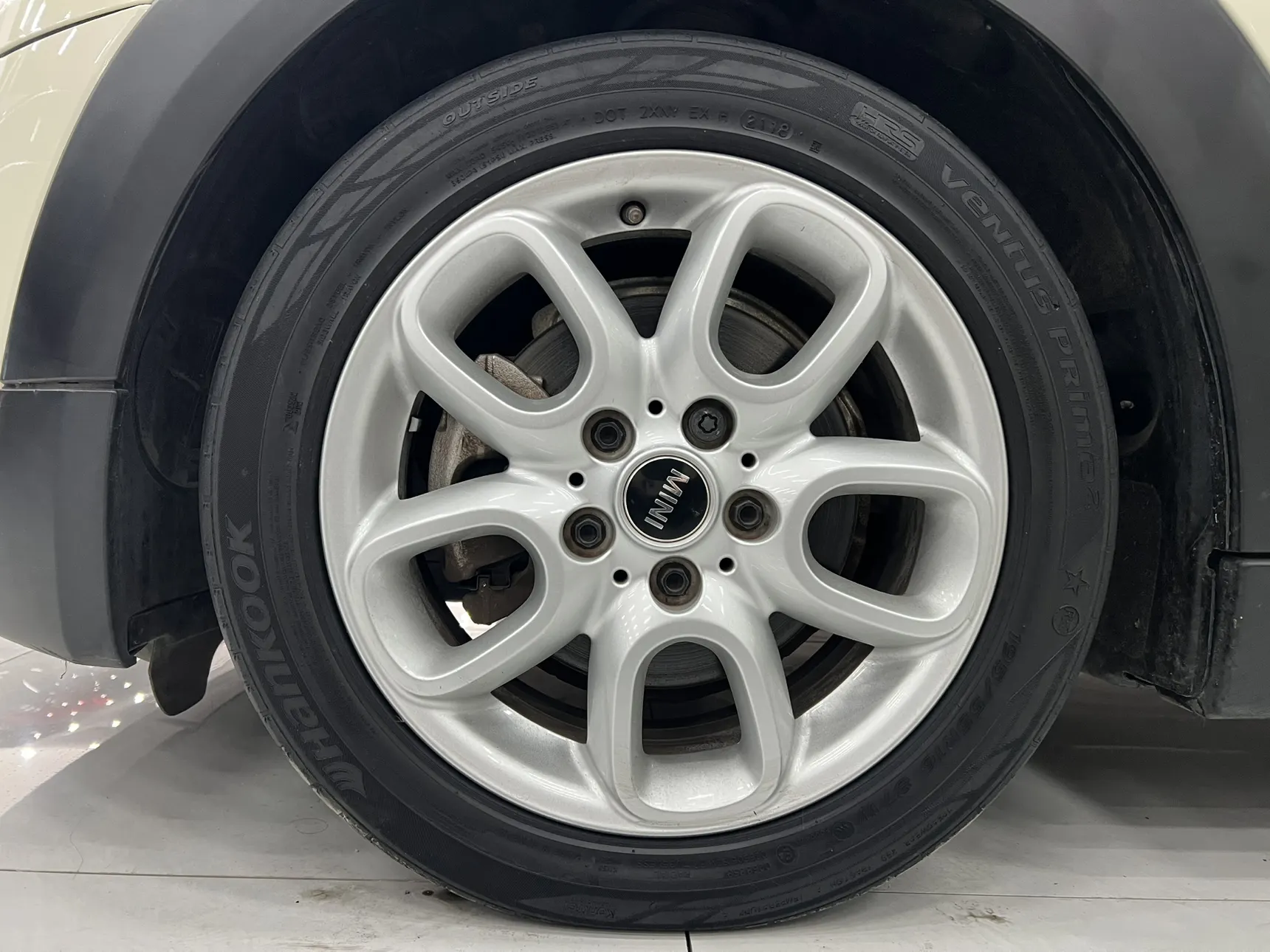 Mini ONE, 2019 12