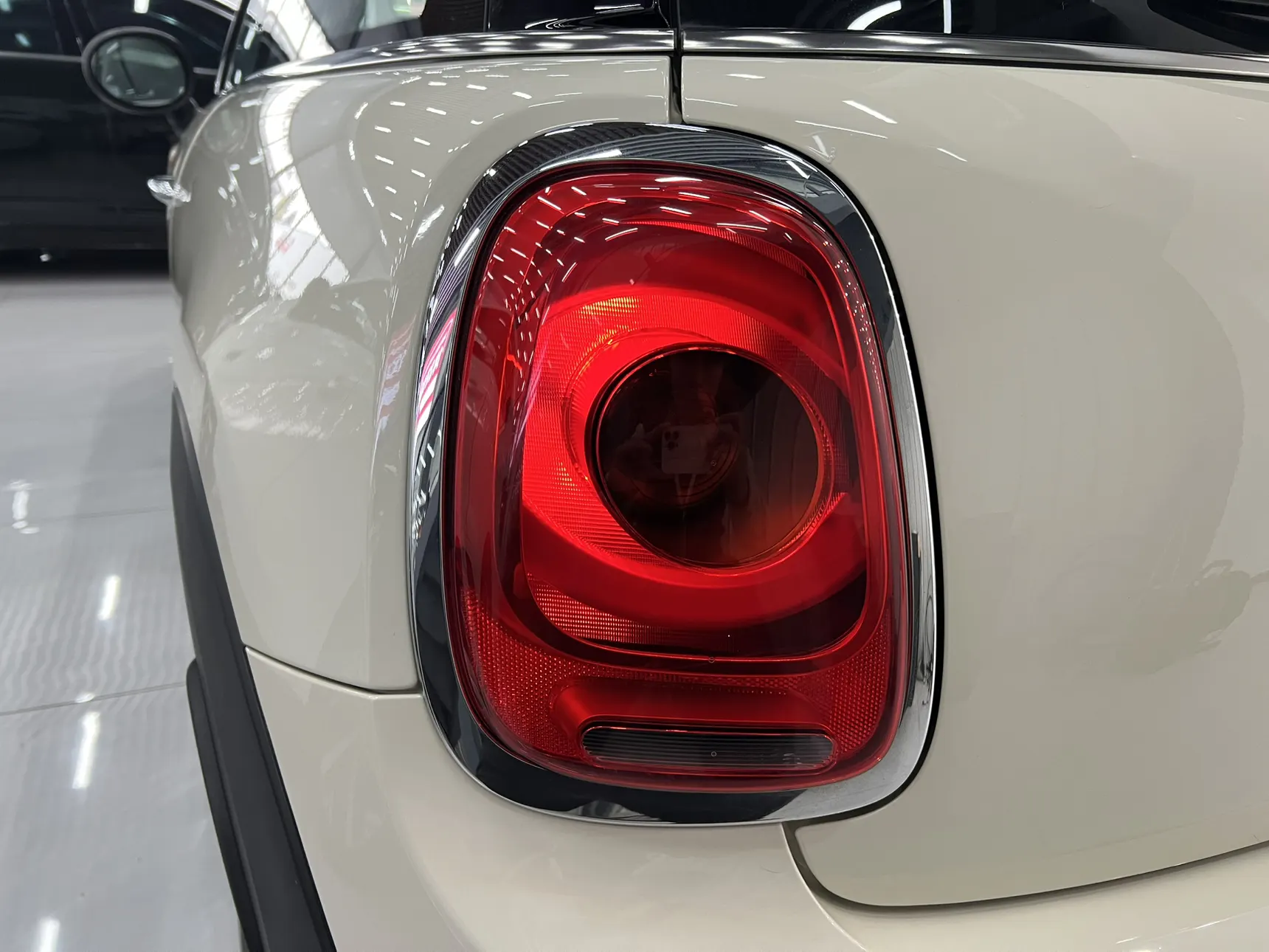 Mini ONE, 2019 11