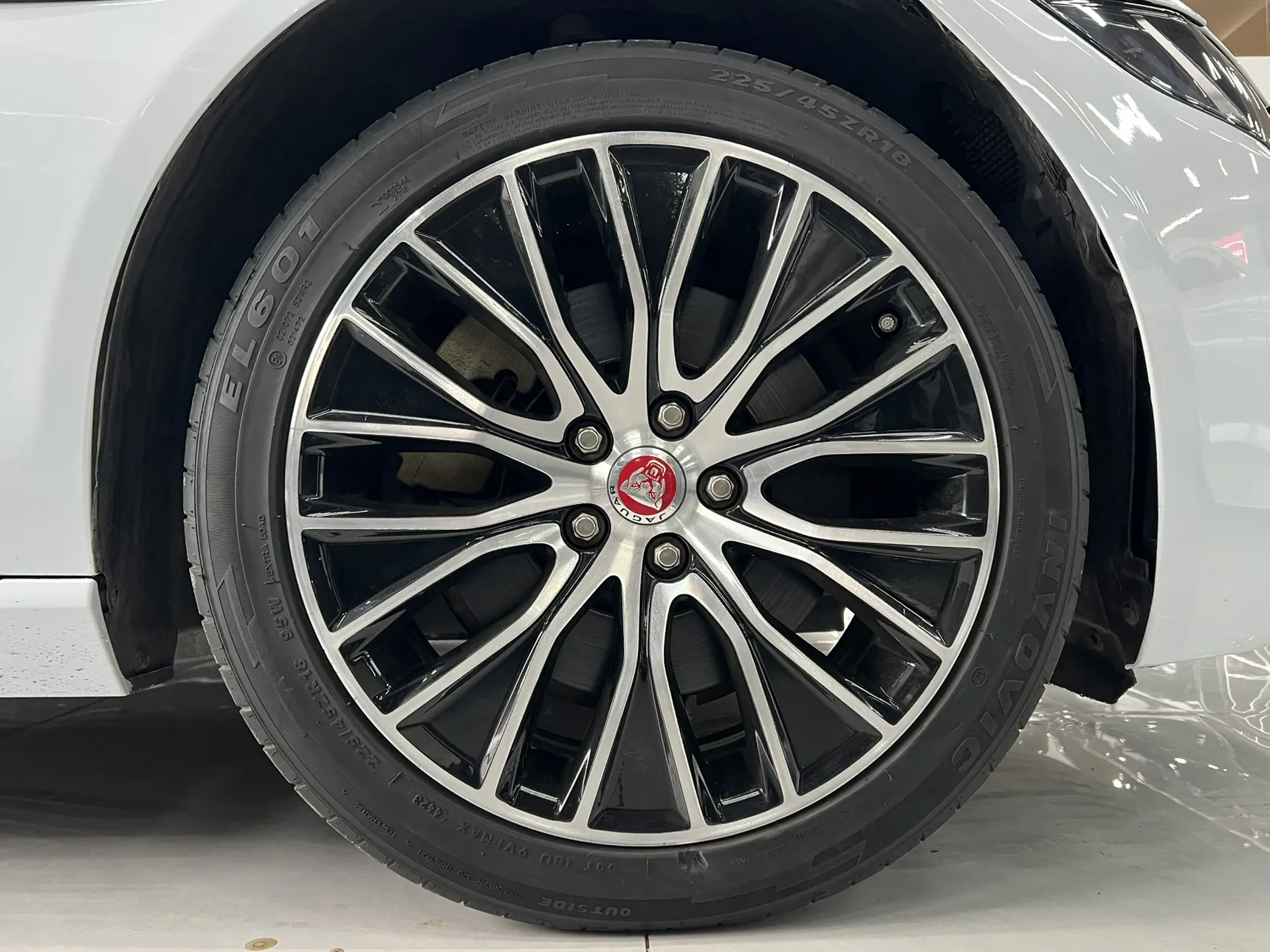 Jaguar XEL, 2021 16