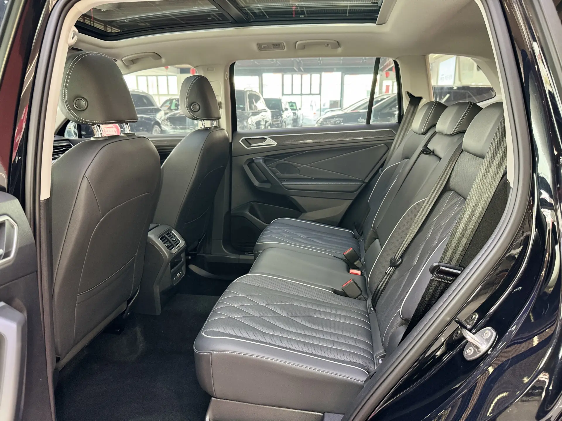 Volkswagen Tiguan L, 2024 26