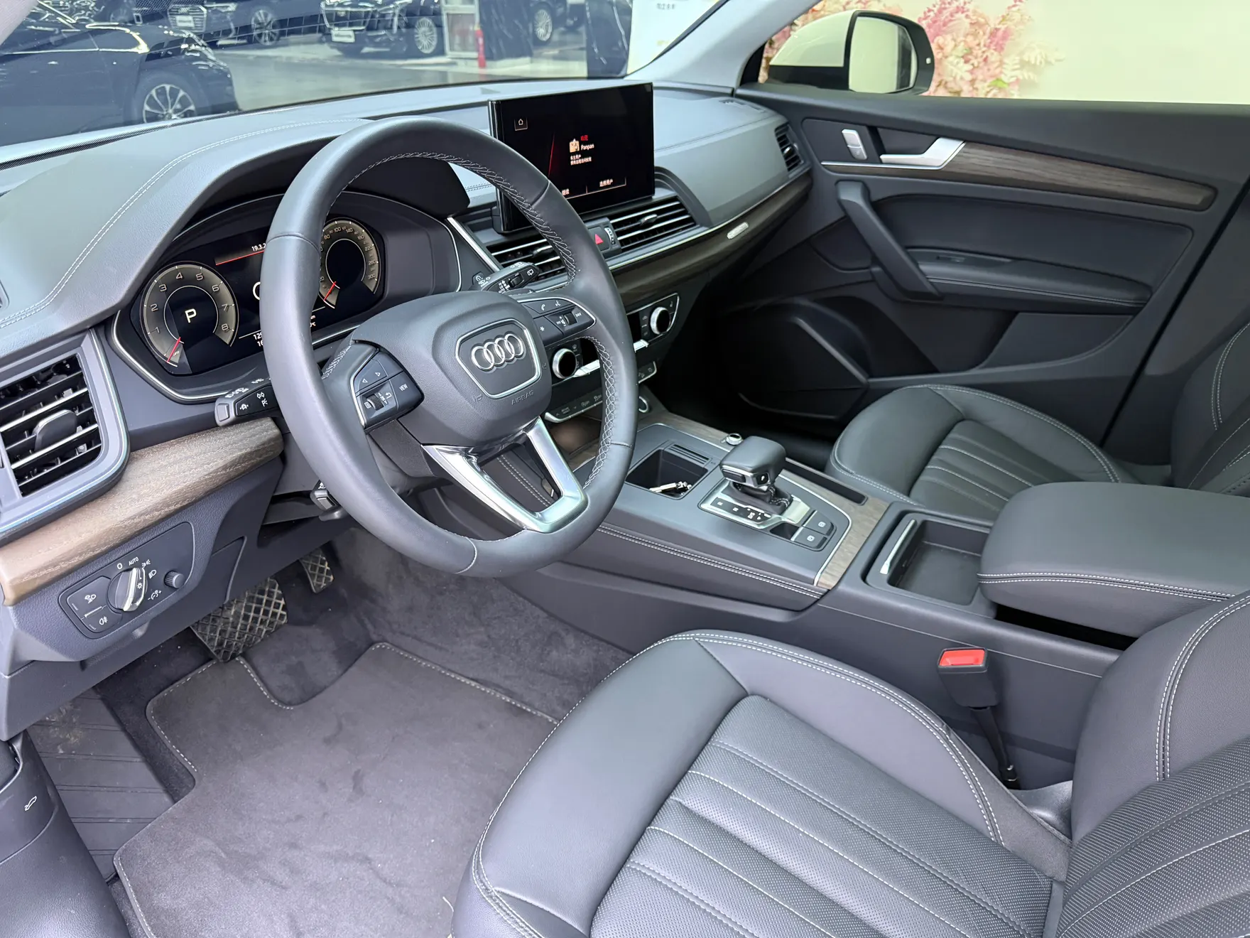 Audi Q5L 40, 2024 18