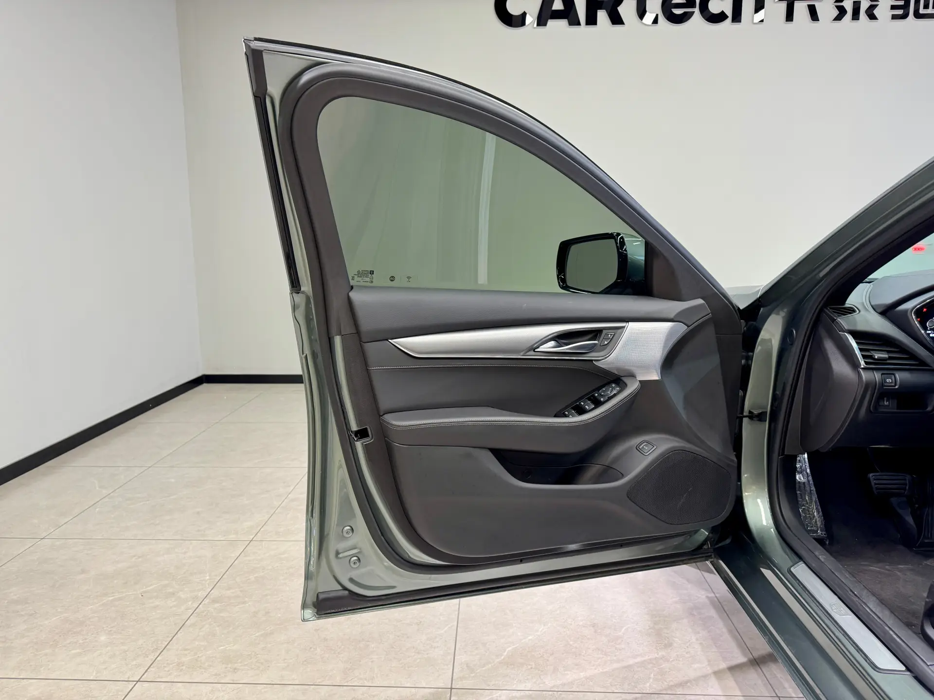 Cadillac CT5, 2023 12
