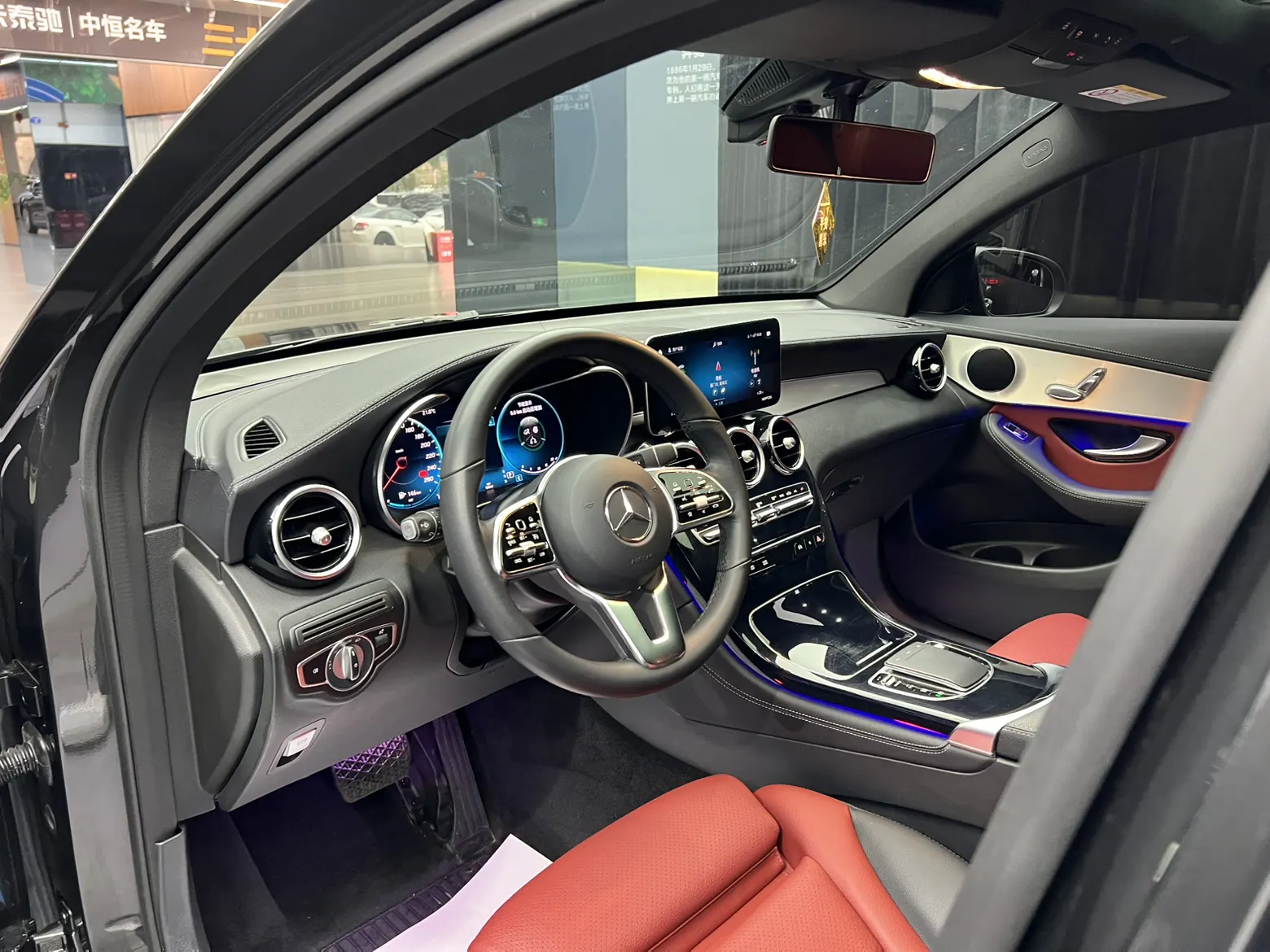 Mercedes-Benz GLC 260 4MATIC, 2020 21