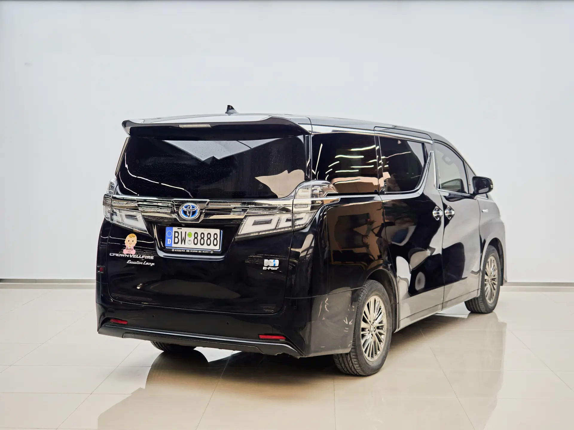 Toyota Vellfire, 2021 4