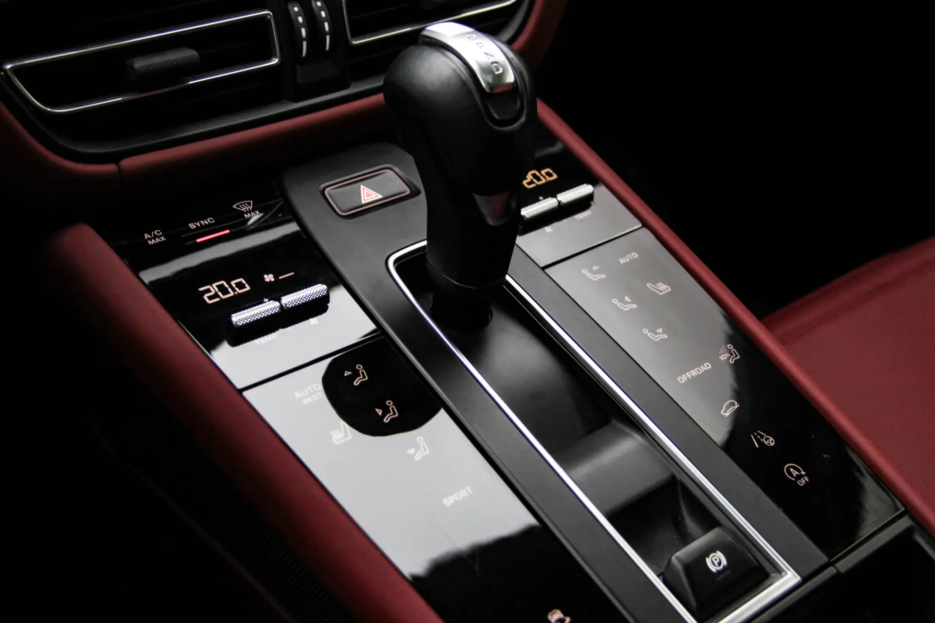 Porsche Macan, 2022 26