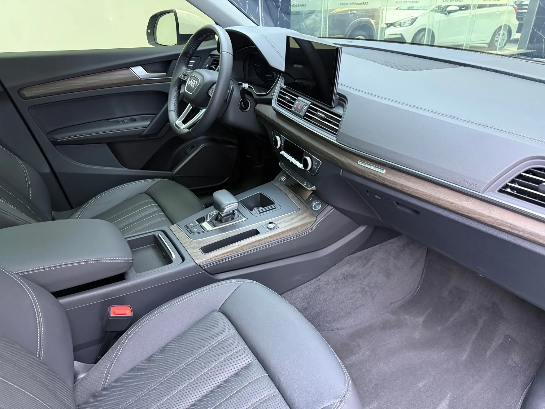 Audi Q5L 40, 2024 19