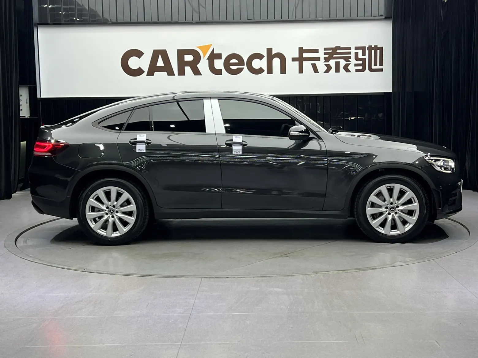 Mercedes-Benz GLC 260 4MATIC, 2020 4