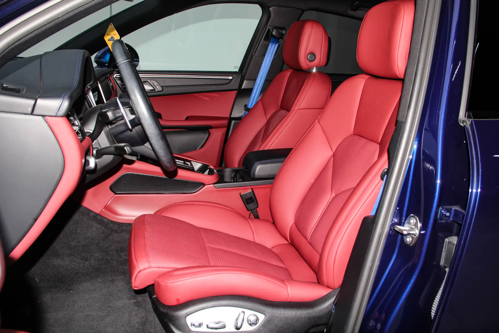 Porsche Macan, 2022 28