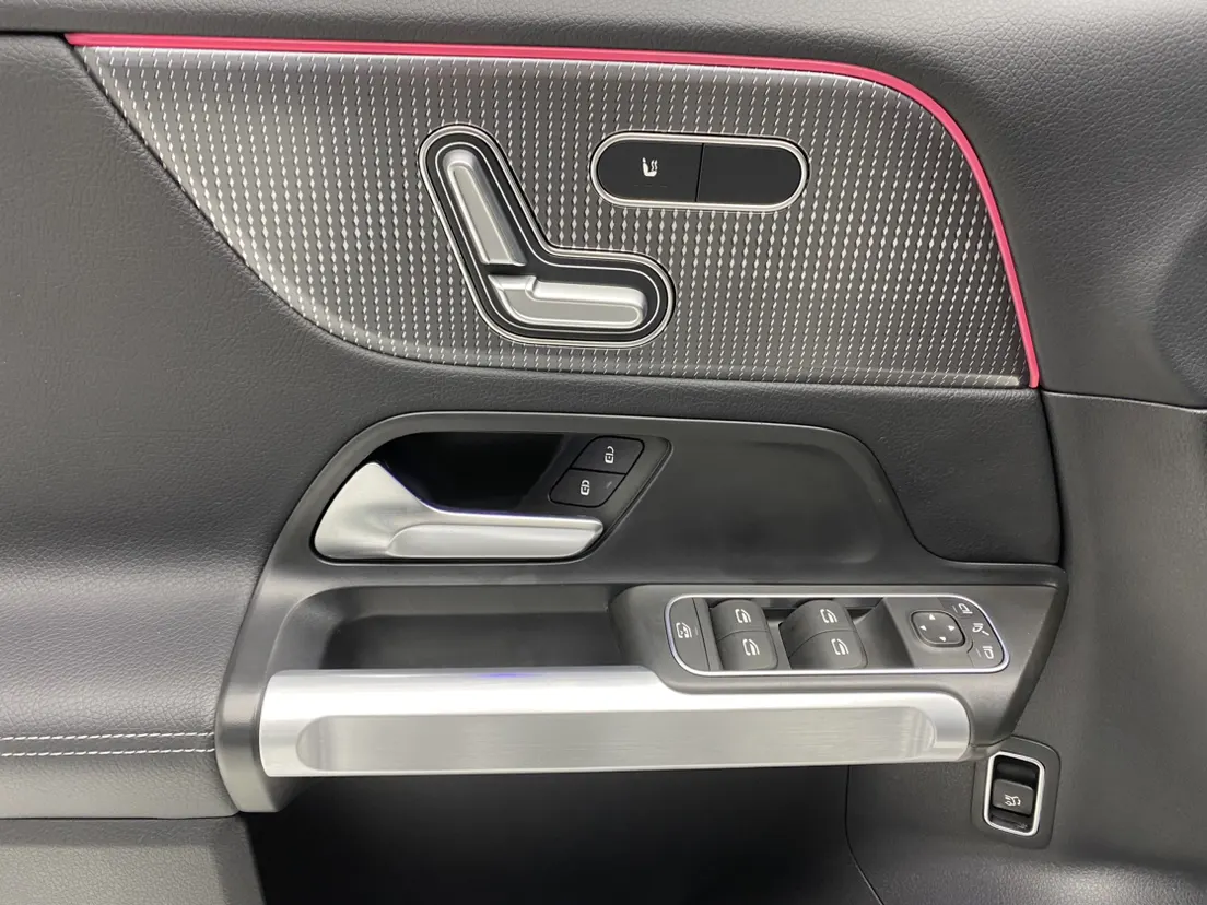 Mercedes-Benz GLB, 2023 25